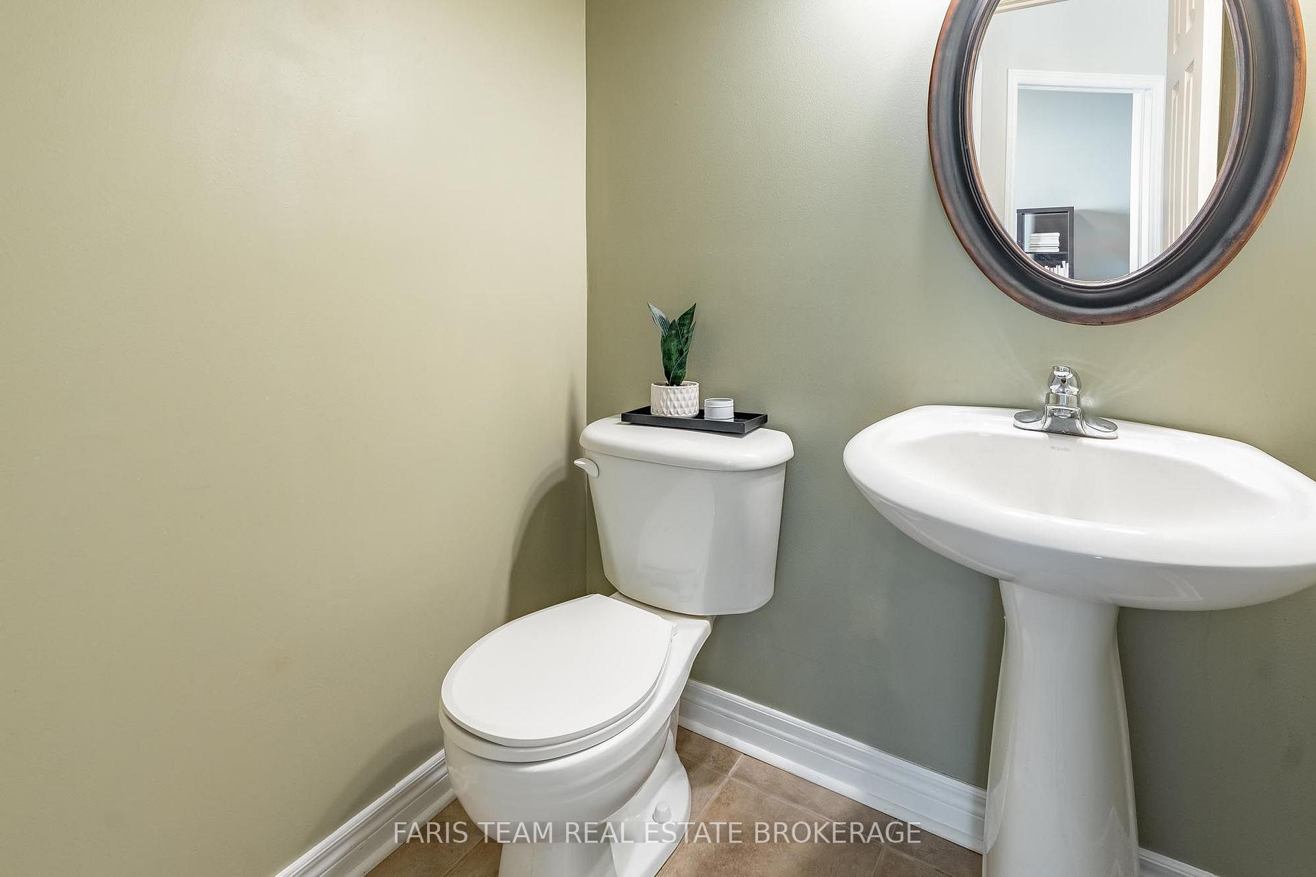 Photo 18 of 24 Pepin Court, Barrie, Innis-Shore — HOMEH