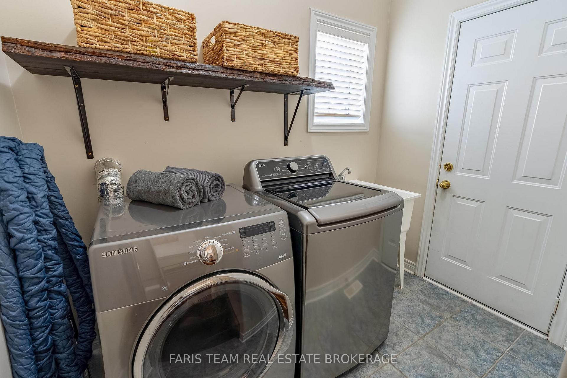 Photo 19 of 24 Pepin Court, Barrie, Innis-Shore — HOMEH