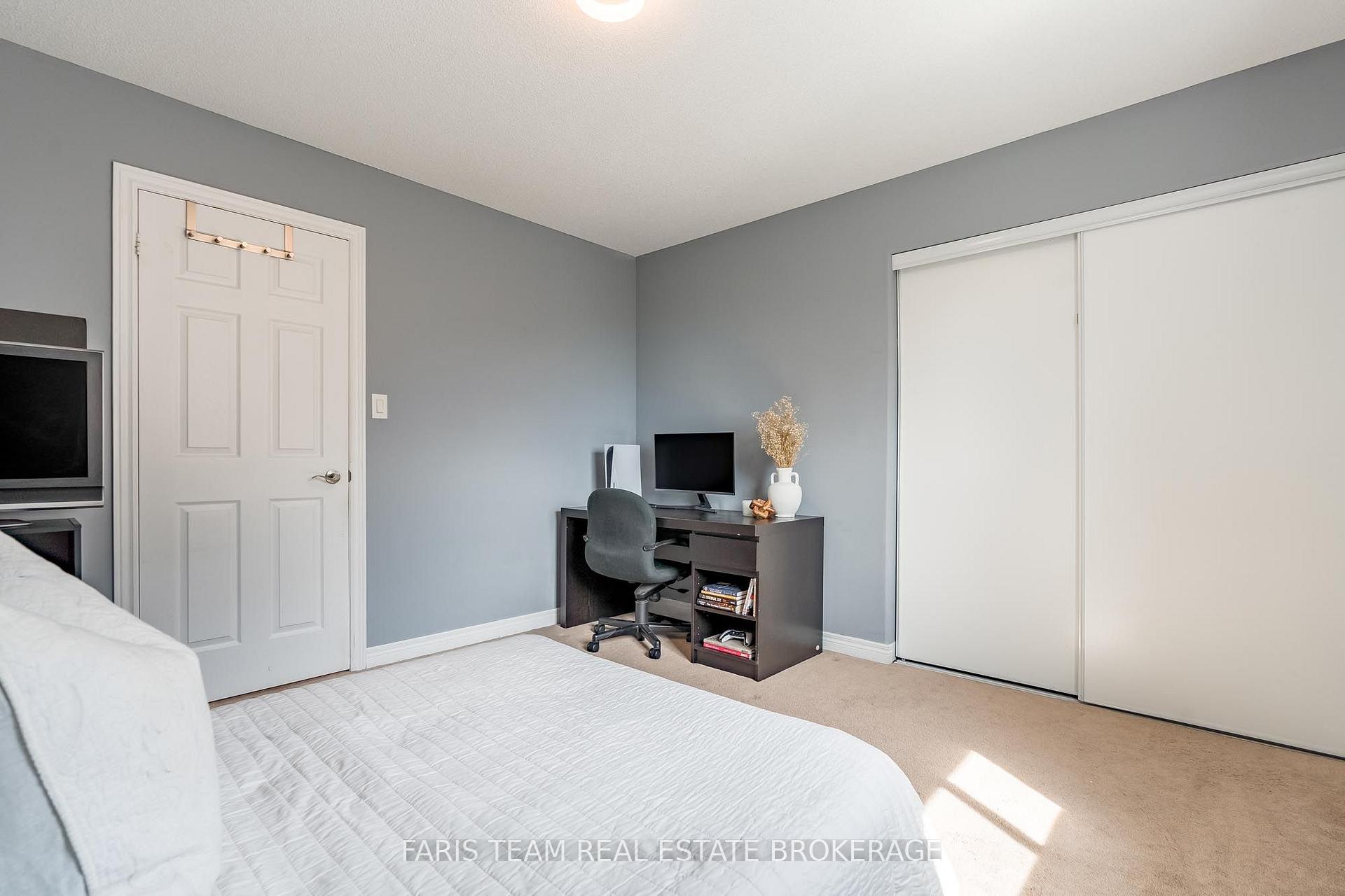 Photo 28 of 24 Pepin Court, Barrie, Innis-Shore — HOMEH