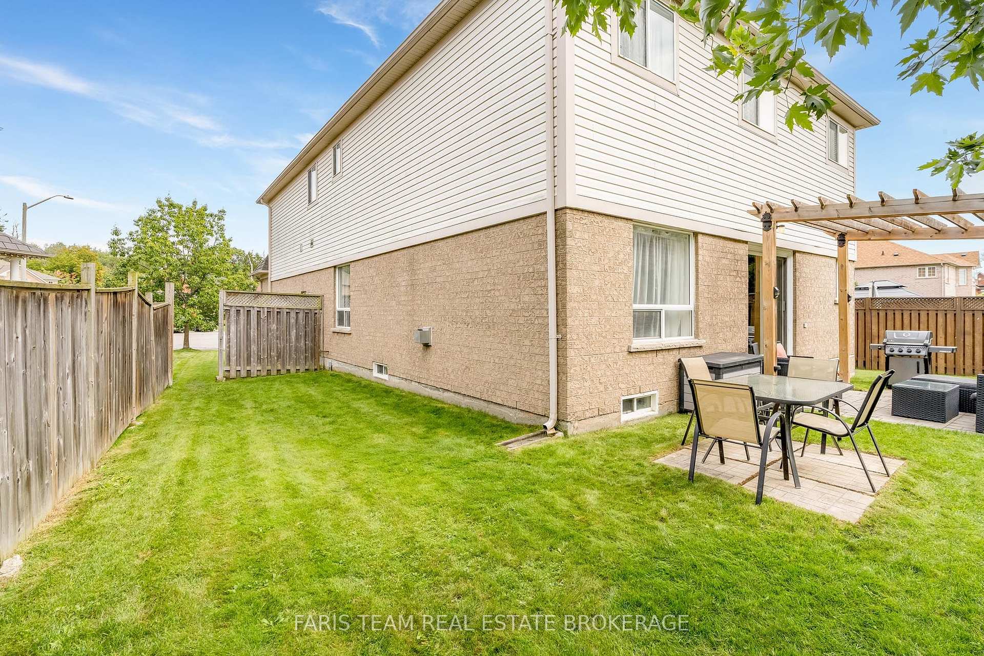 Photo 34 of 24 Pepin Court, Barrie, Innis-Shore — HOMEH