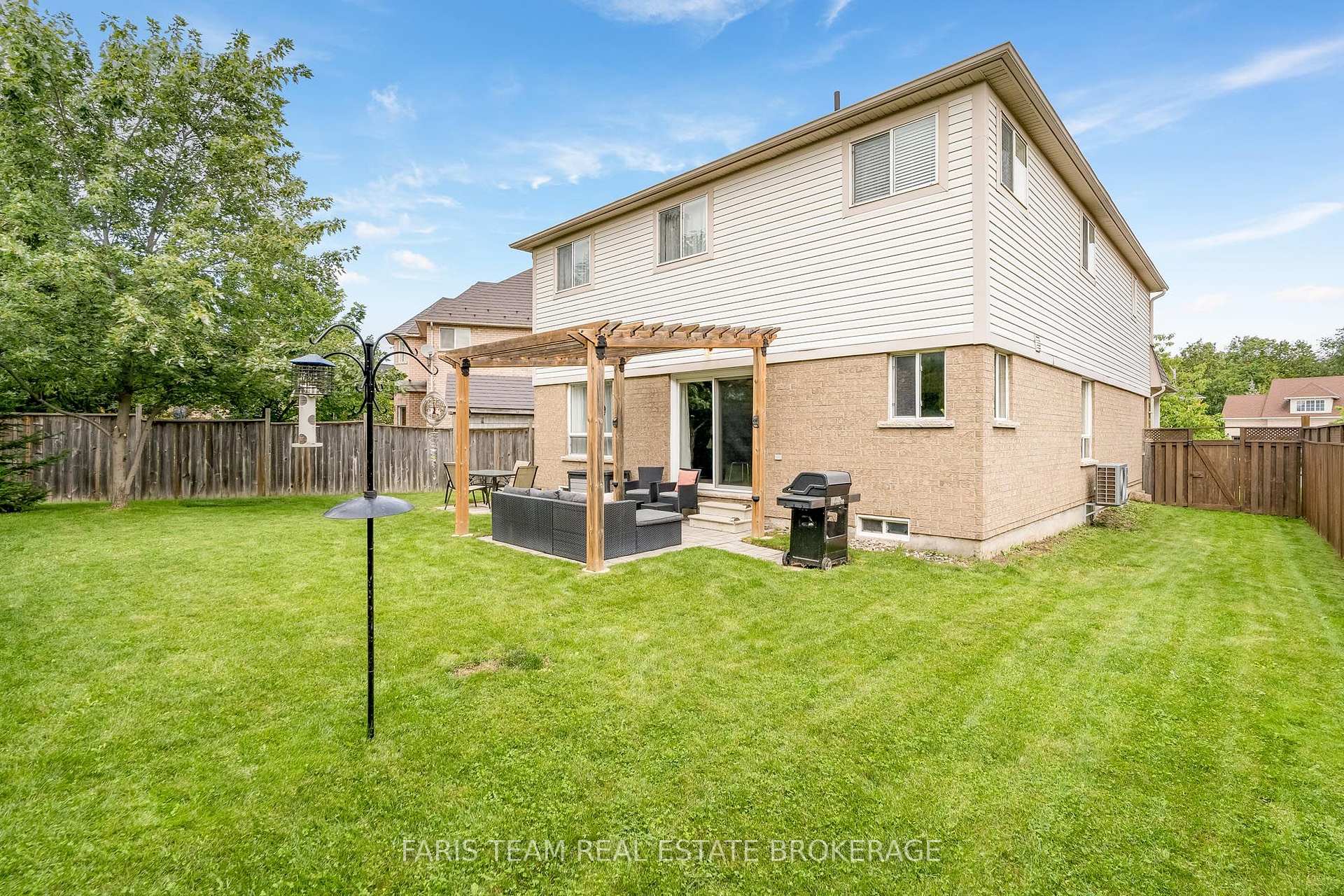 Photo 36 of 24 Pepin Court, Barrie, Innis-Shore — HOMEH