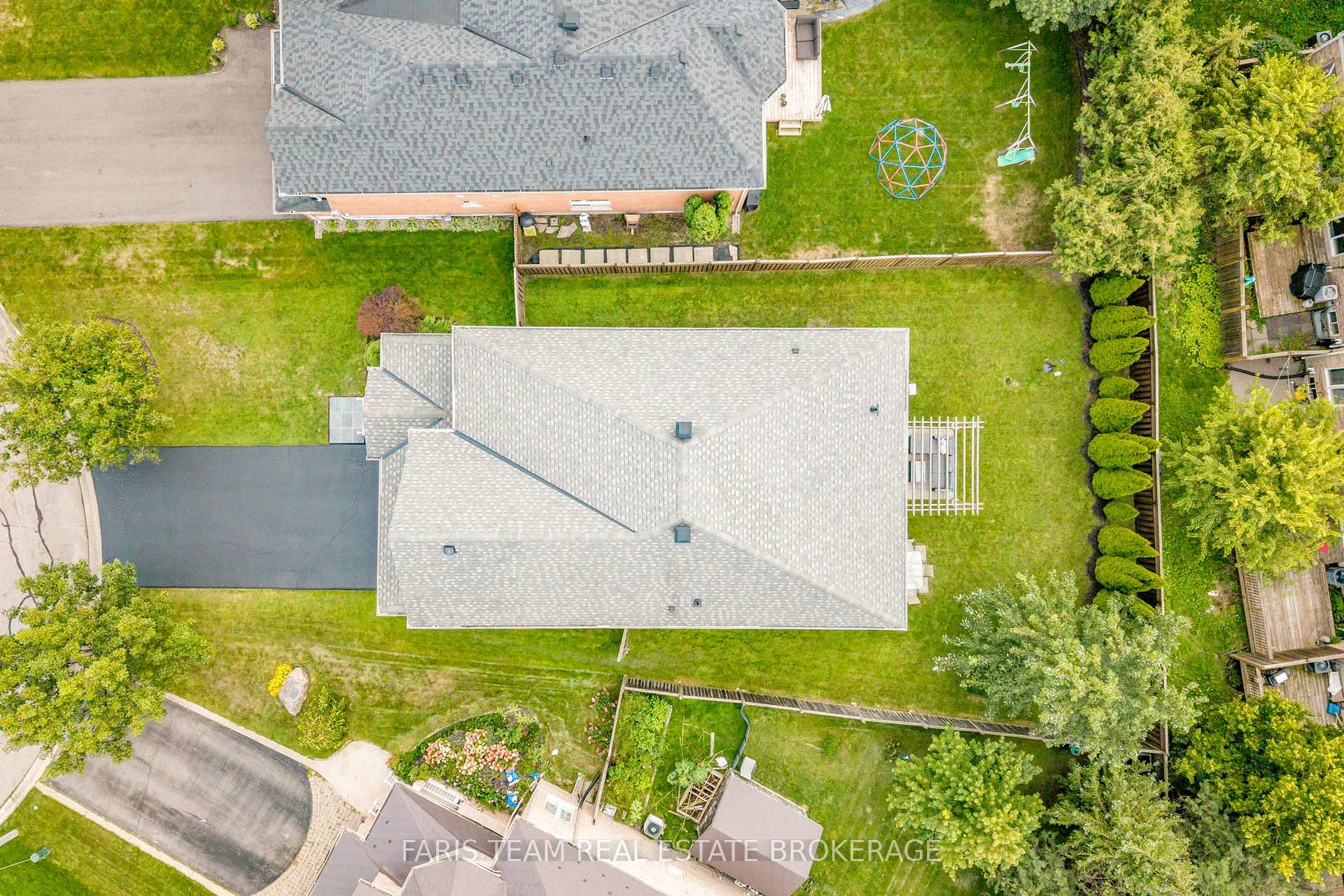 Photo 38 of 24 Pepin Court, Barrie, Innis-Shore — HOMEH