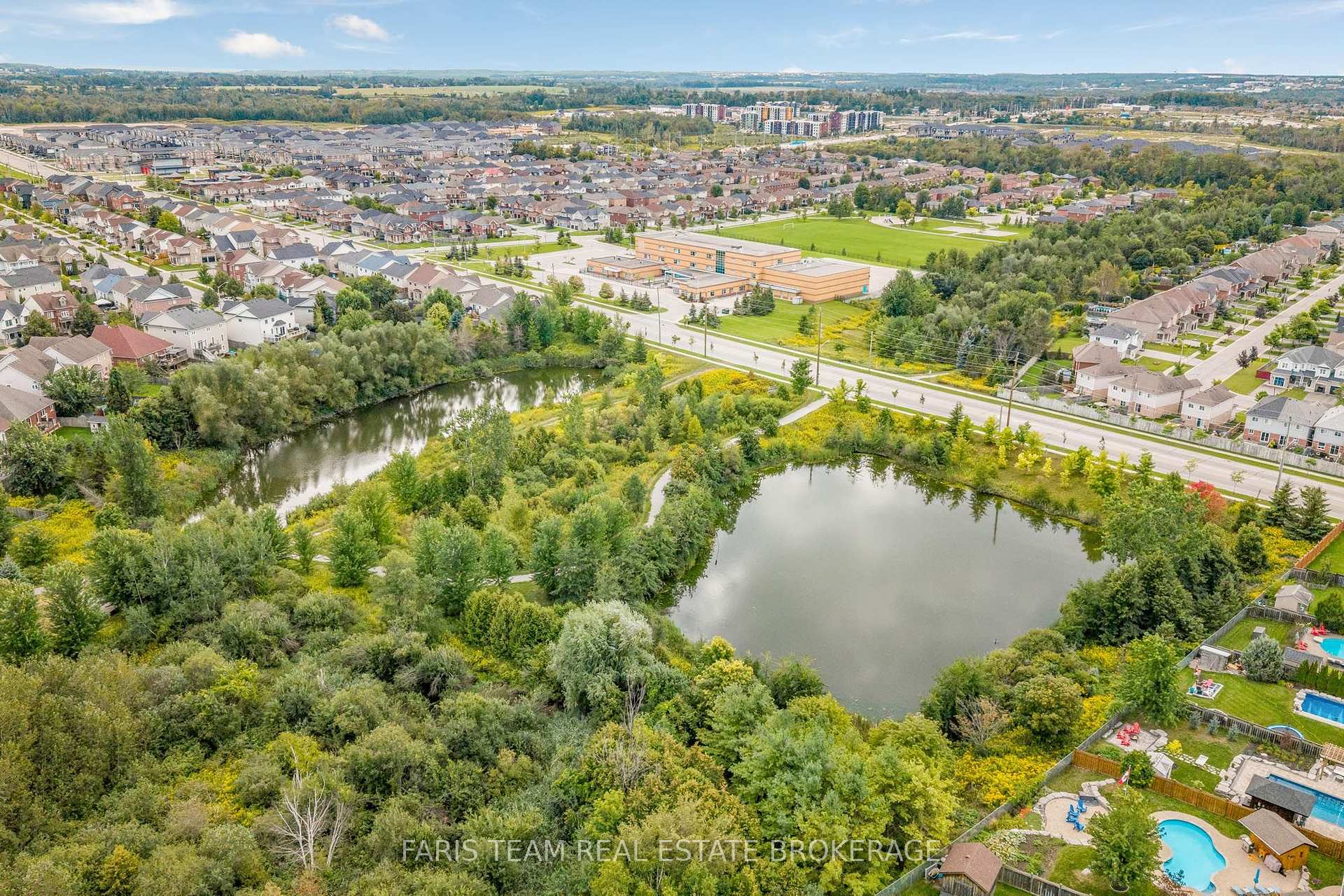 Photo 41 of 24 Pepin Court, Barrie, Innis-Shore — HOMEH