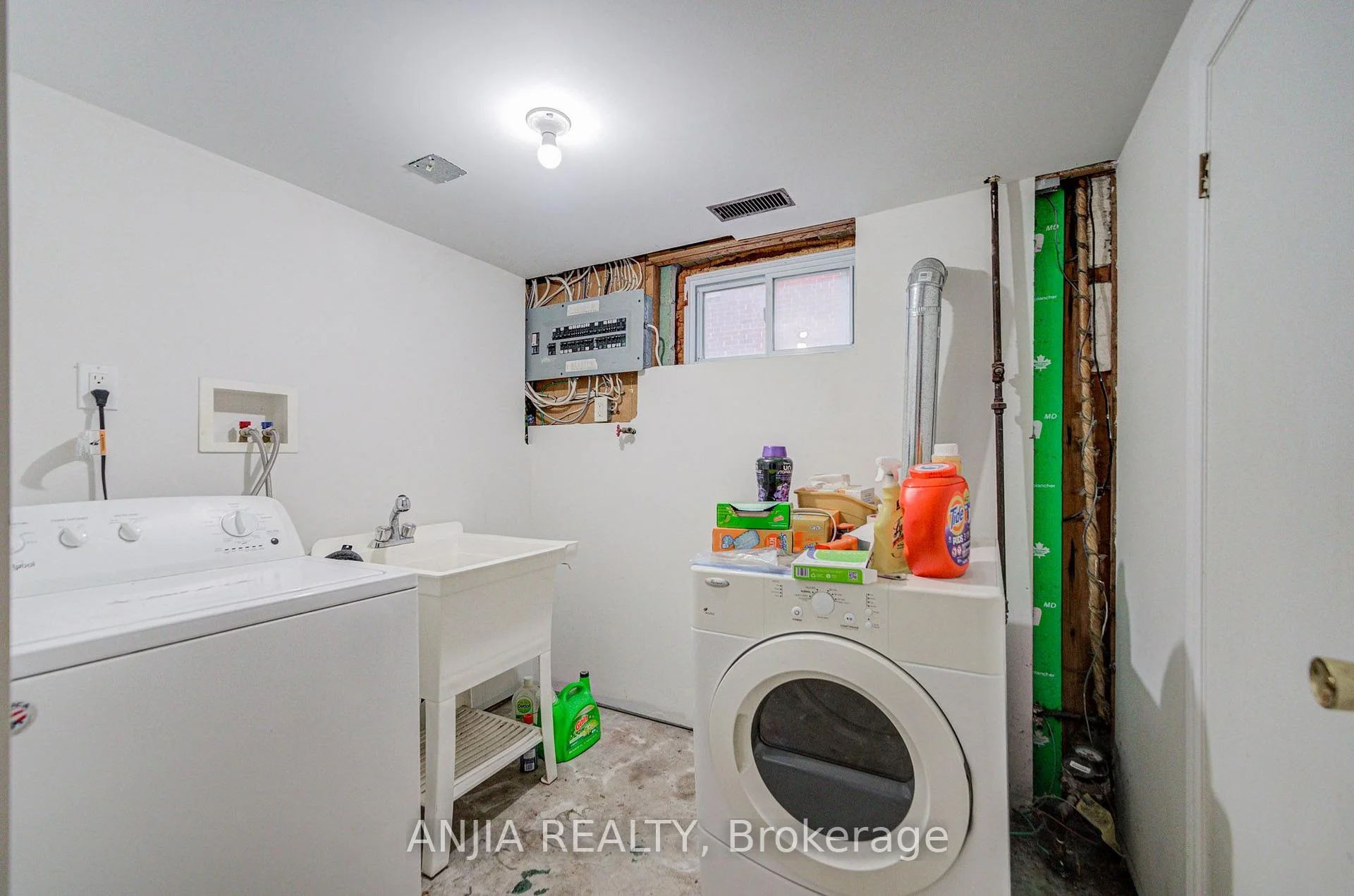 Photo 53 of 91 Canlish Road, Scarborough, Dorset Park — HOMEH