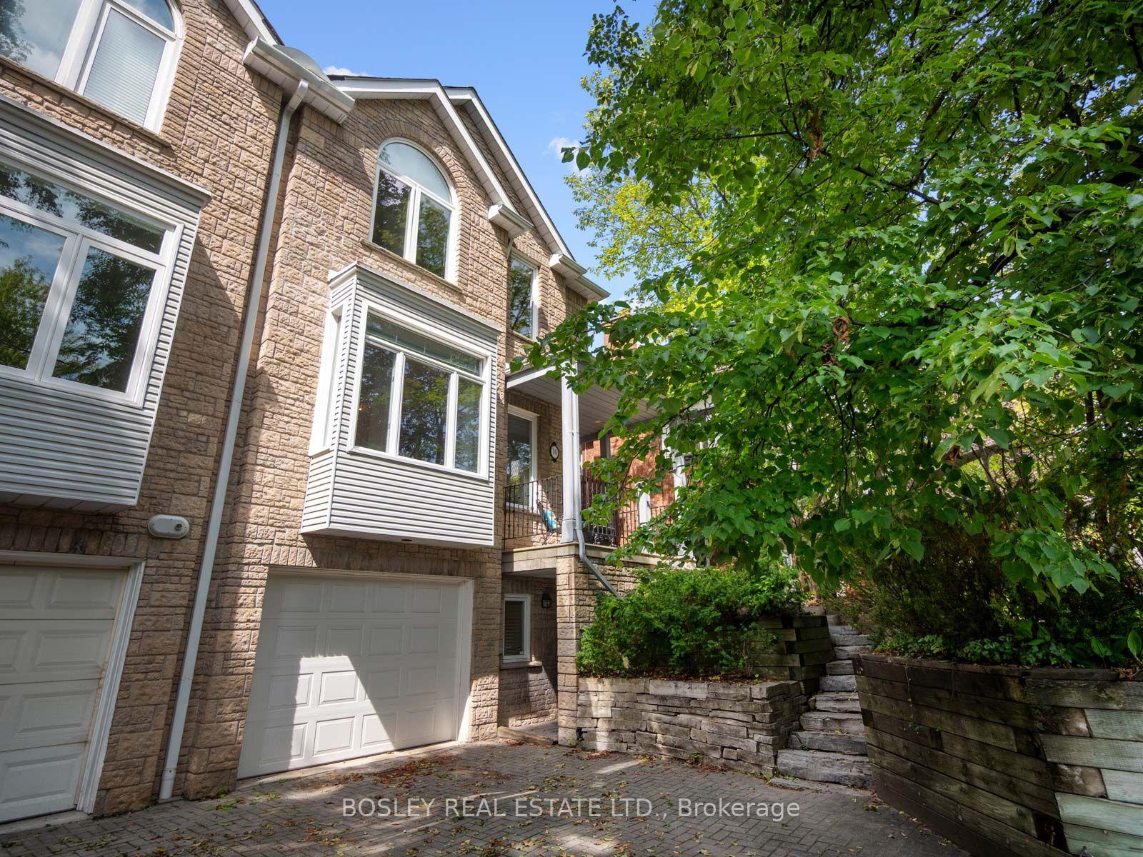 Photo 1 of 10 De Savery Crescent, Toronto, Mount Pleasant West — HOMEH