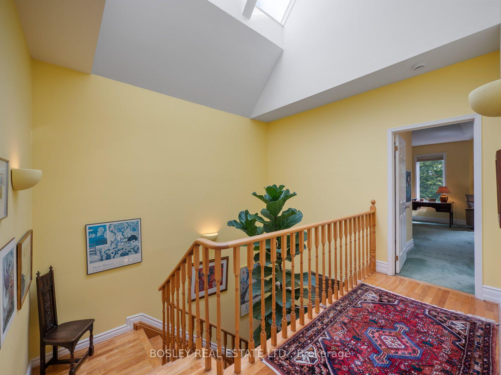 Photo 22 of 10 De Savery Crescent, Toronto, Mount Pleasant West — HOMEH