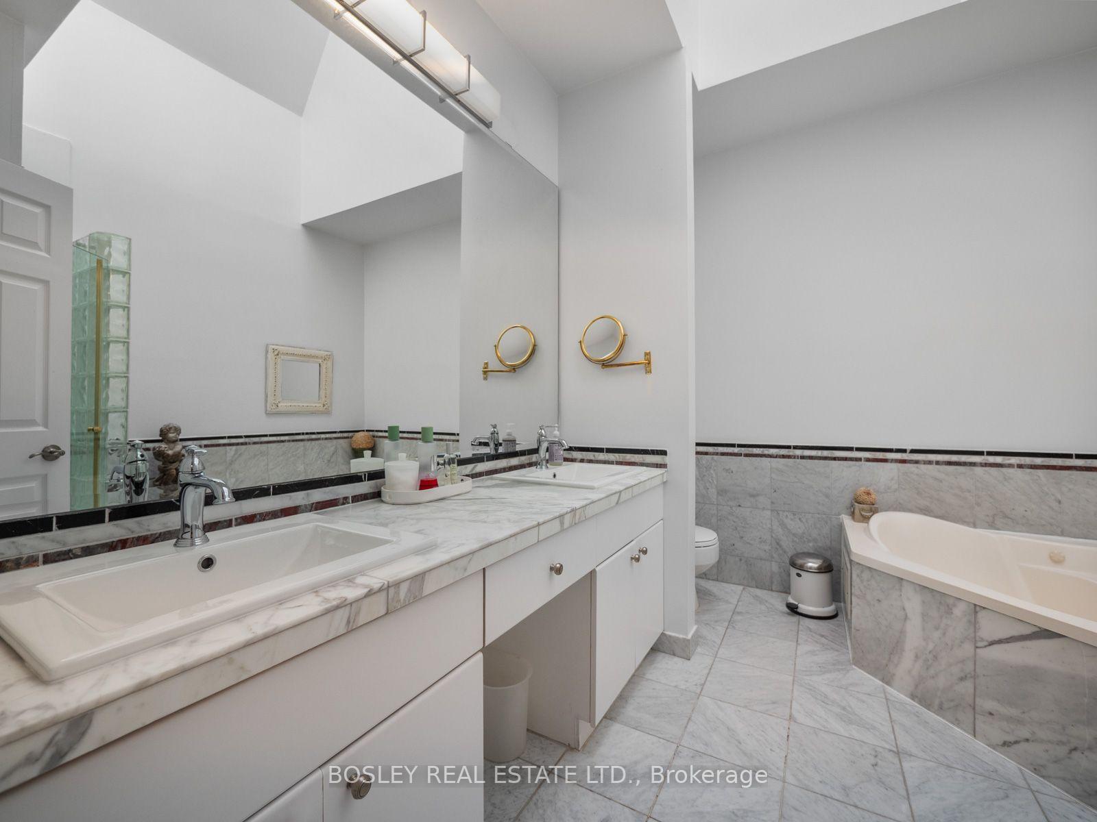 Photo 27 of 10 De Savery Crescent, Toronto, Mount Pleasant West — HOMEH