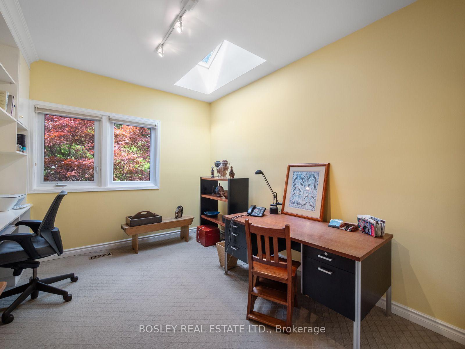 Photo 35 of 10 De Savery Crescent, Toronto, Mount Pleasant West — HOMEH