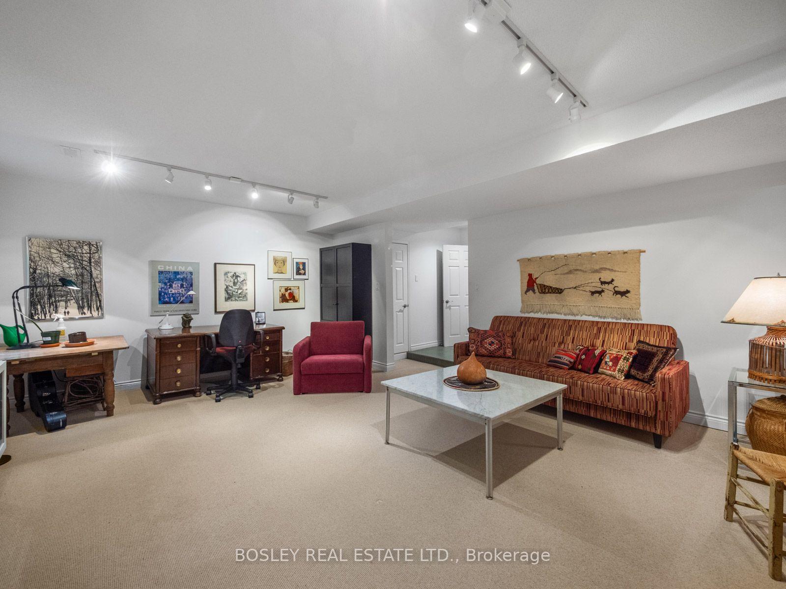 Photo 42 of 10 De Savery Crescent, Toronto, Mount Pleasant West — HOMEH