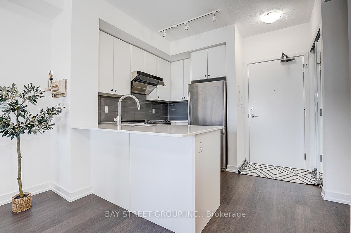Photo 10 of Unit 348, 555 William Graham Drive, Aurora, Rural Aurora — HOMEH