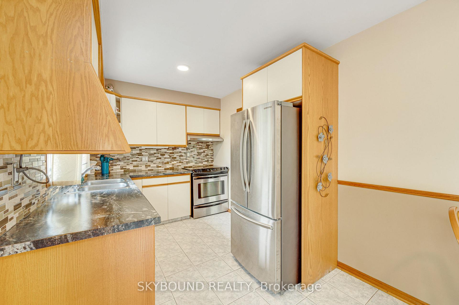 Photo 10 of 68 Ted Street, St. Catharines, Fairview — HOMEH