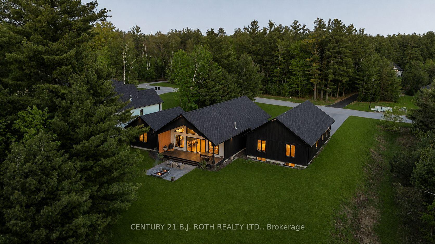 Photo 43 of 31 Marni Lane, Springwater, Rural Springwater — HOMEH