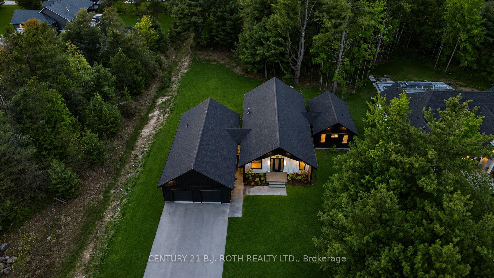 Photo 44 of 31 Marni Lane, Springwater, Rural Springwater — HOMEH