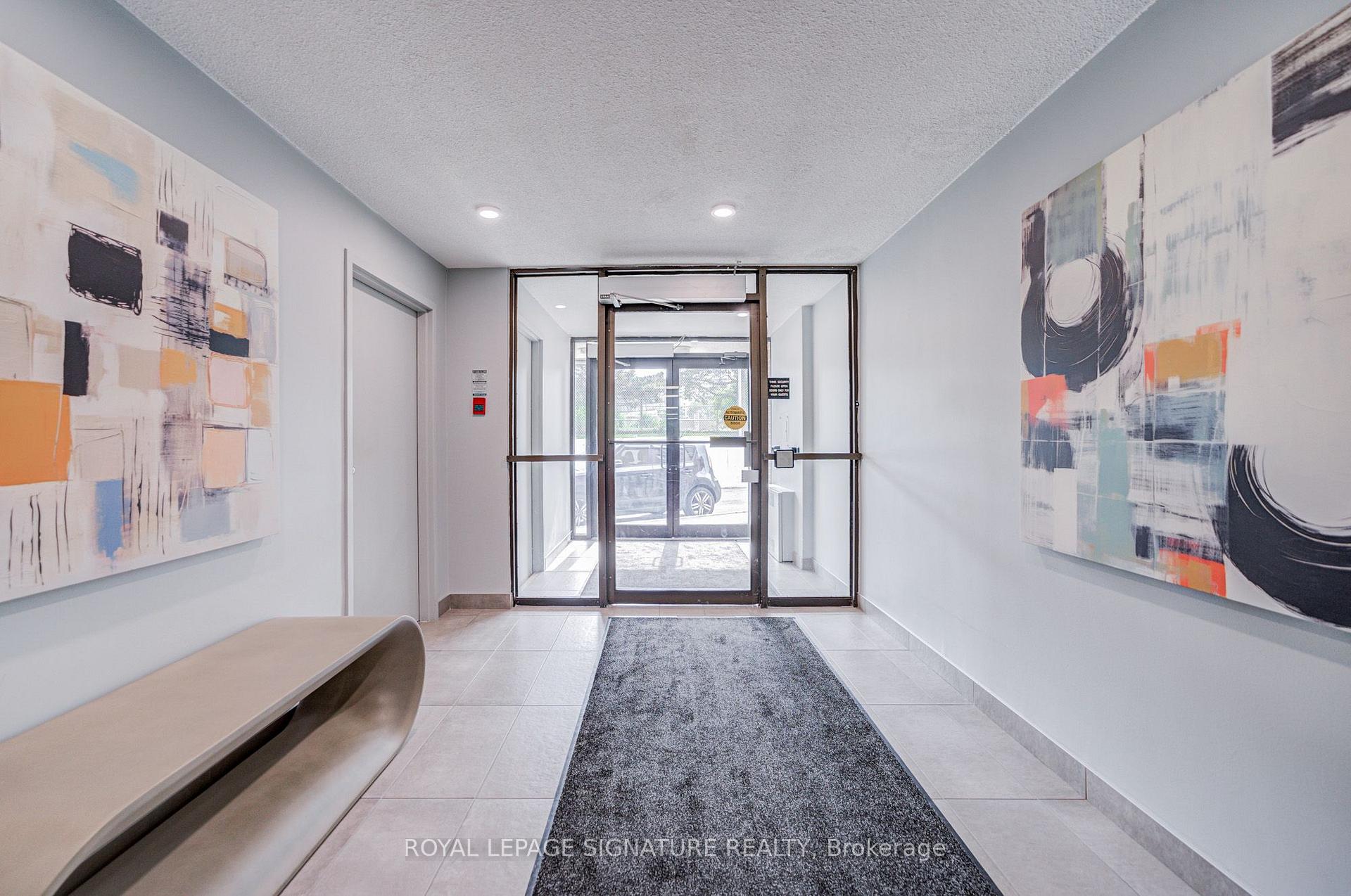 Photo 4 of Unit 413, 4060 Lawrence Avenue E, Scarborough, West Hill — HOMEH