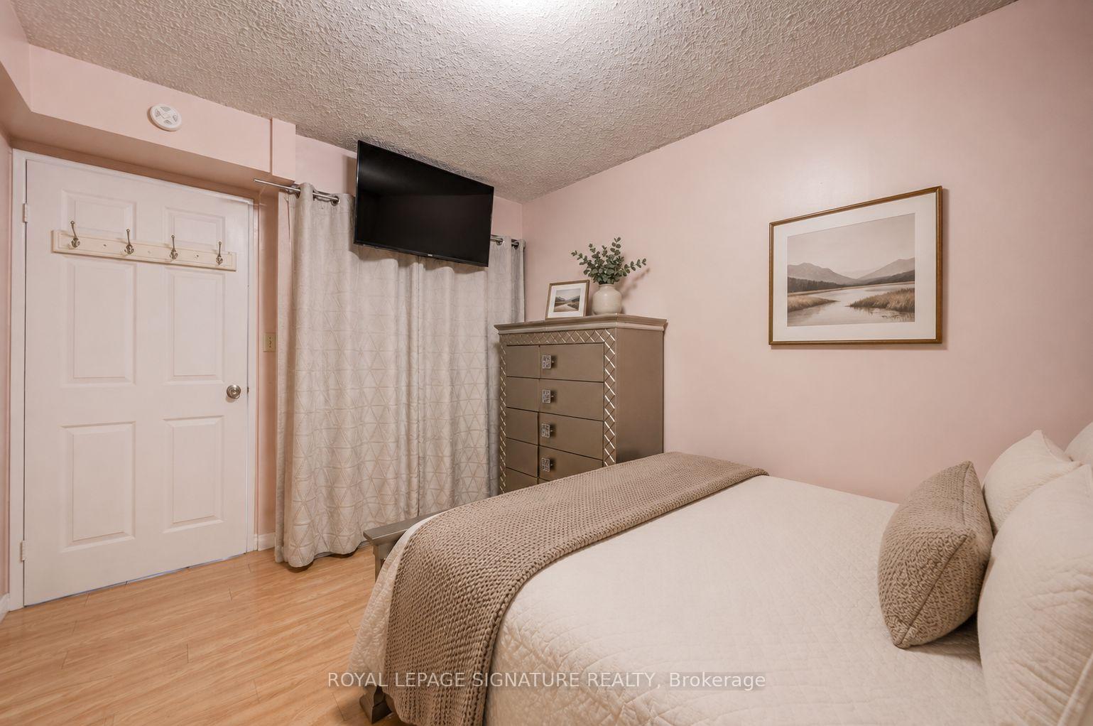 Photo 8 of Unit 413, 4060 Lawrence Avenue E, Scarborough, West Hill — HOMEH