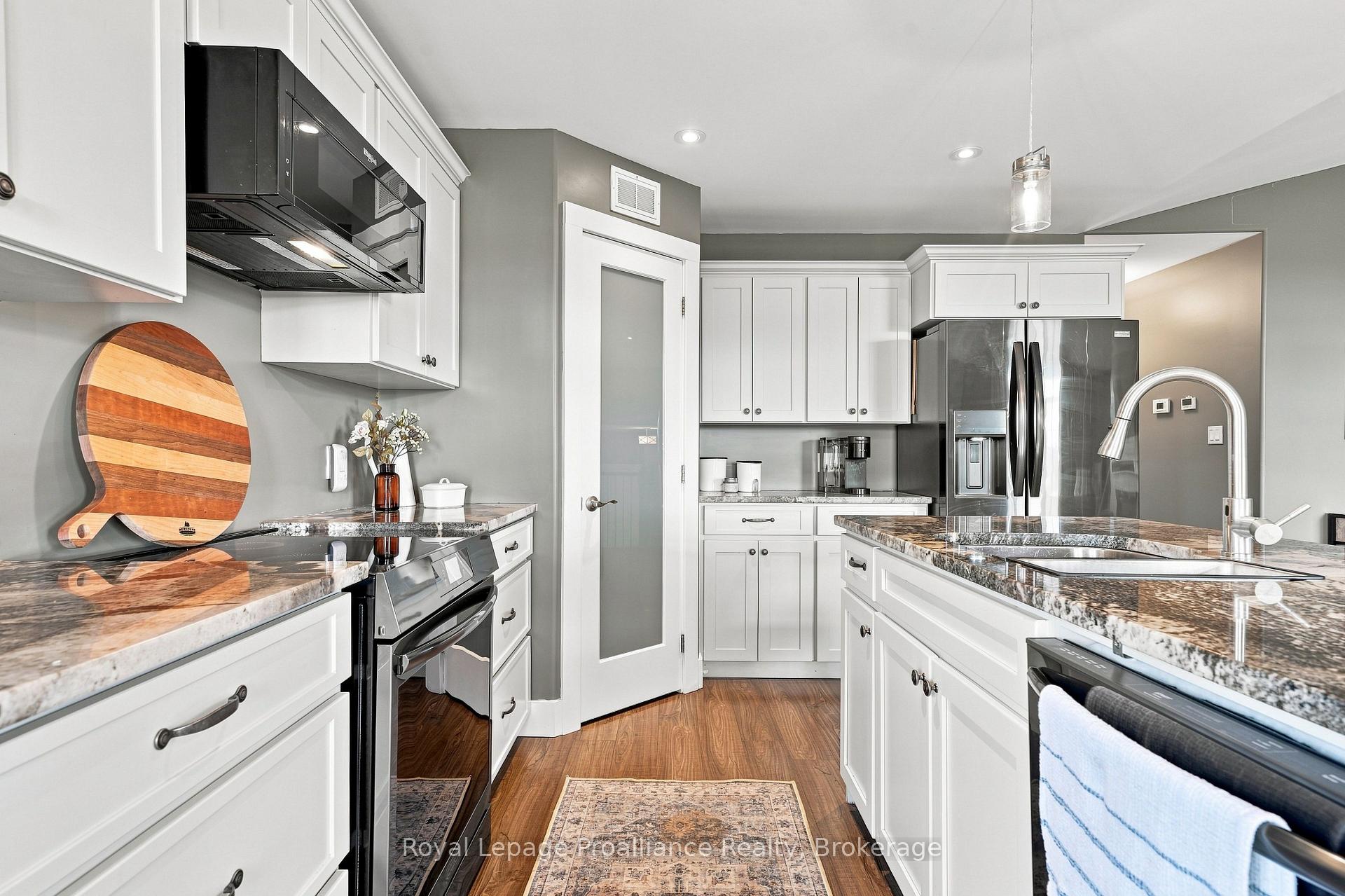 Photo 17 of 608 Mitchell Road, Belleville, Belleville Ward — HOMEH