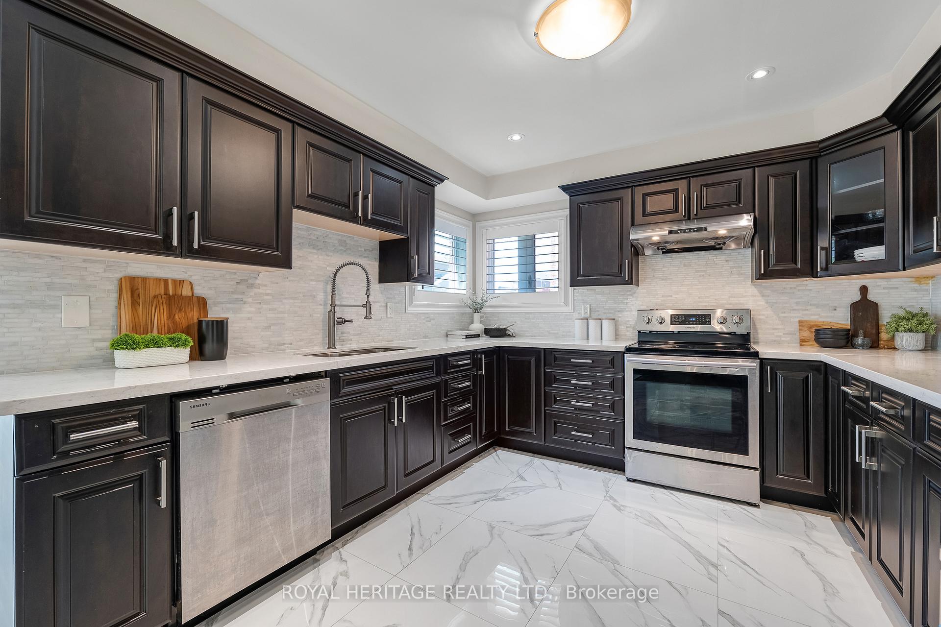 Photo 8 of 1856 Rosebank Road, Pickering, Amberlea — HOMEH