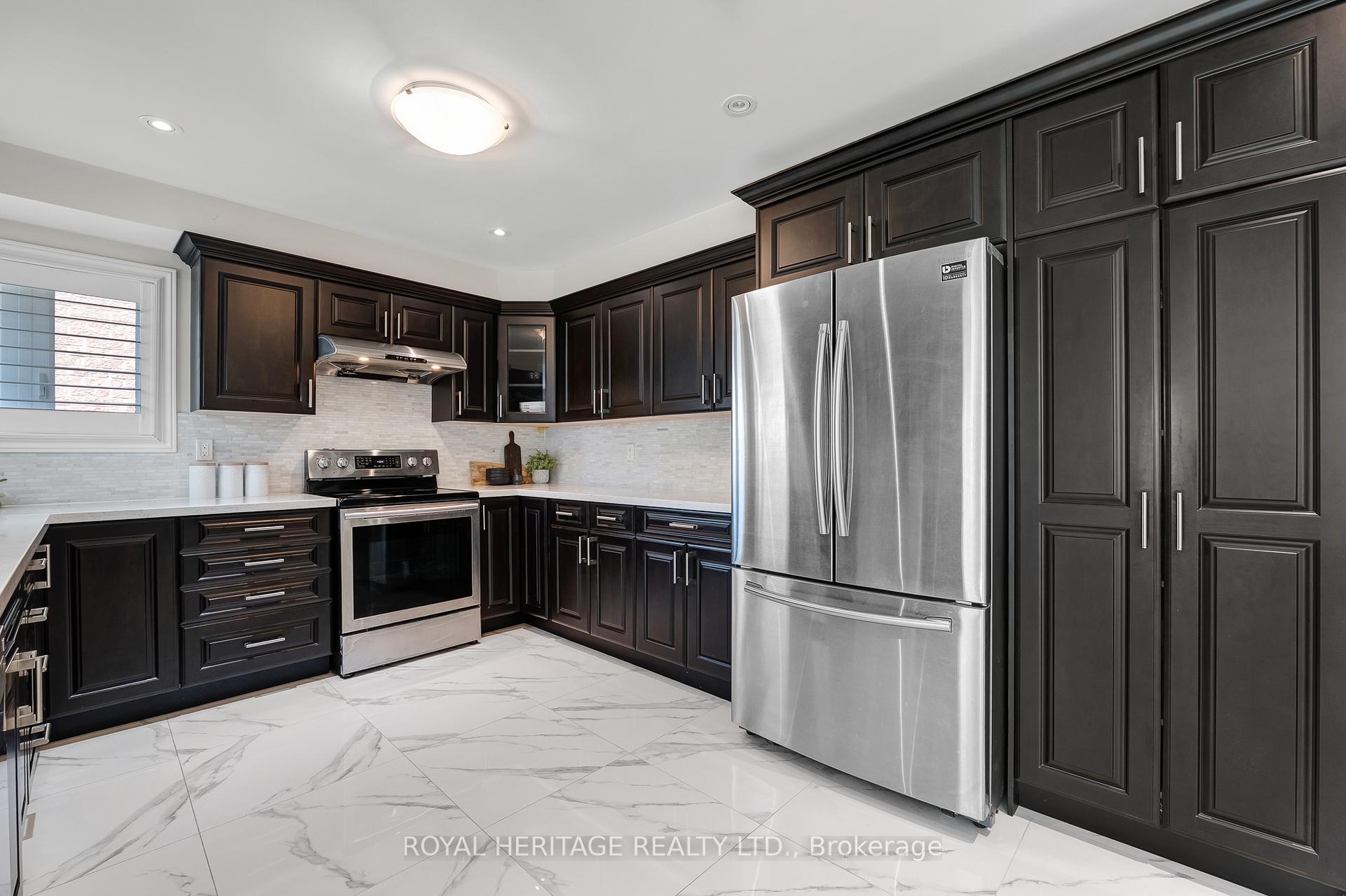 Photo 9 of 1856 Rosebank Road, Pickering, Amberlea — HOMEH