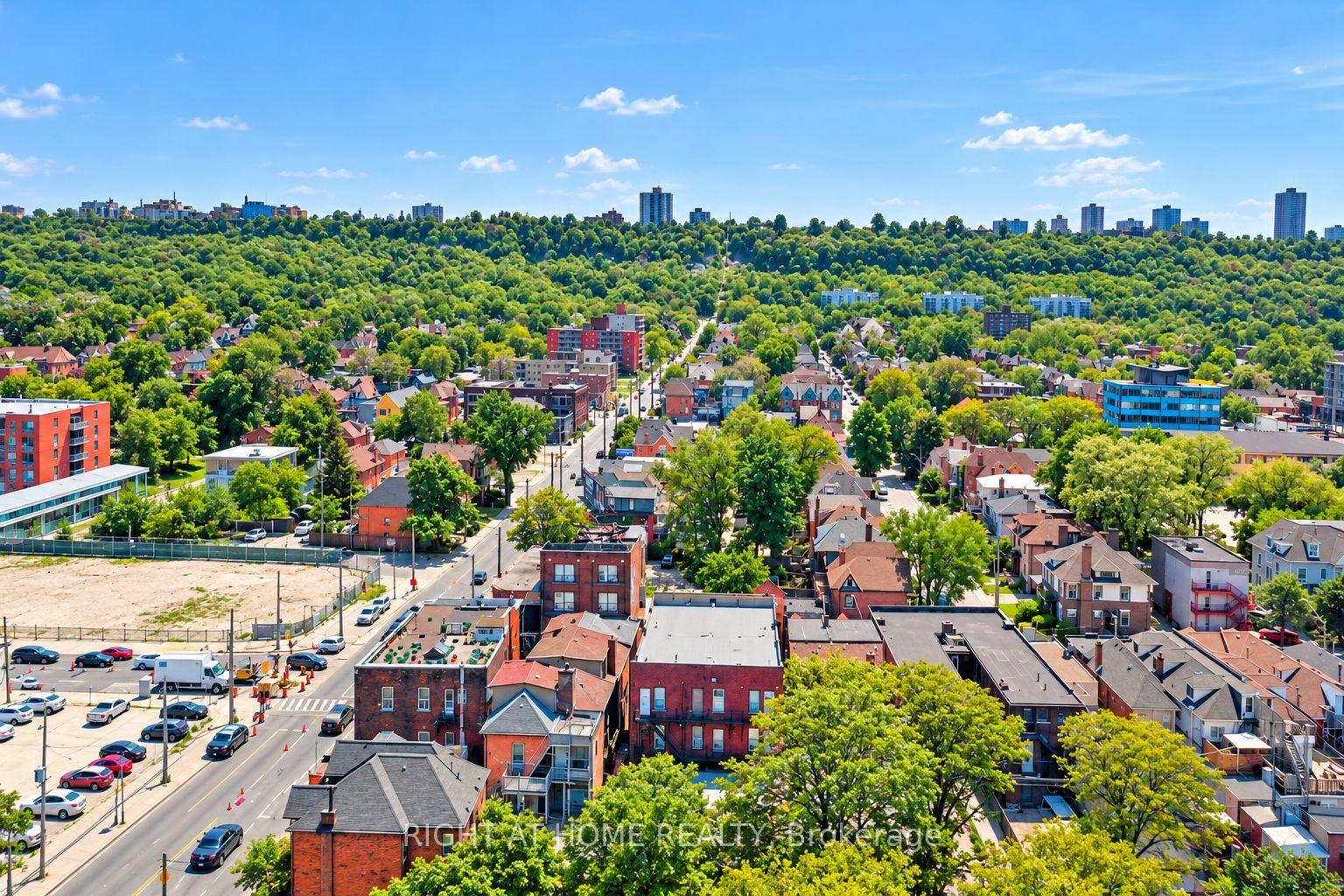 Photo 11 of 663 King Street E, Hamilton, Landsdale — HOMEH