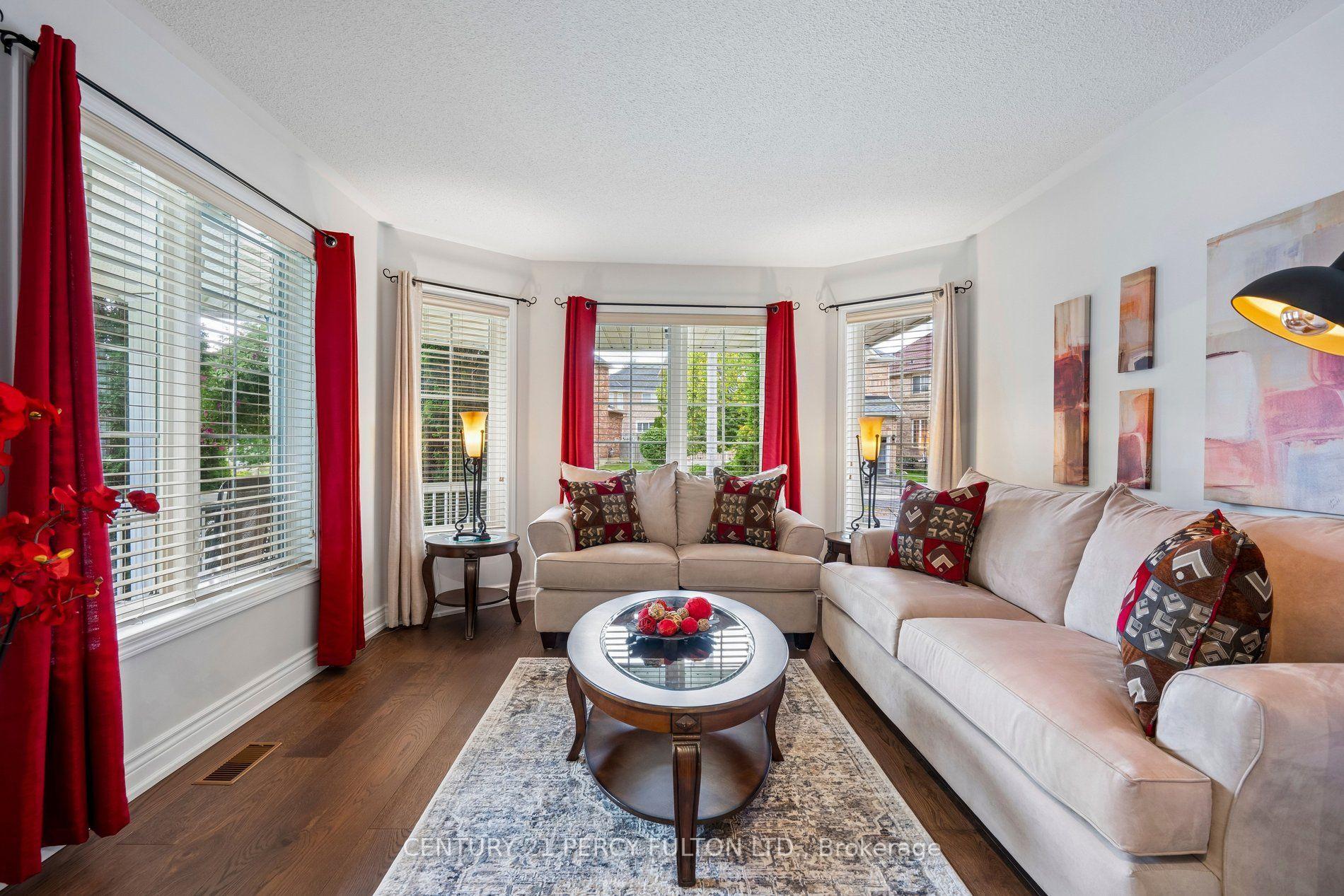 Photo 3 of 33 Redbud Street, Markham, Wismer — HOMEH