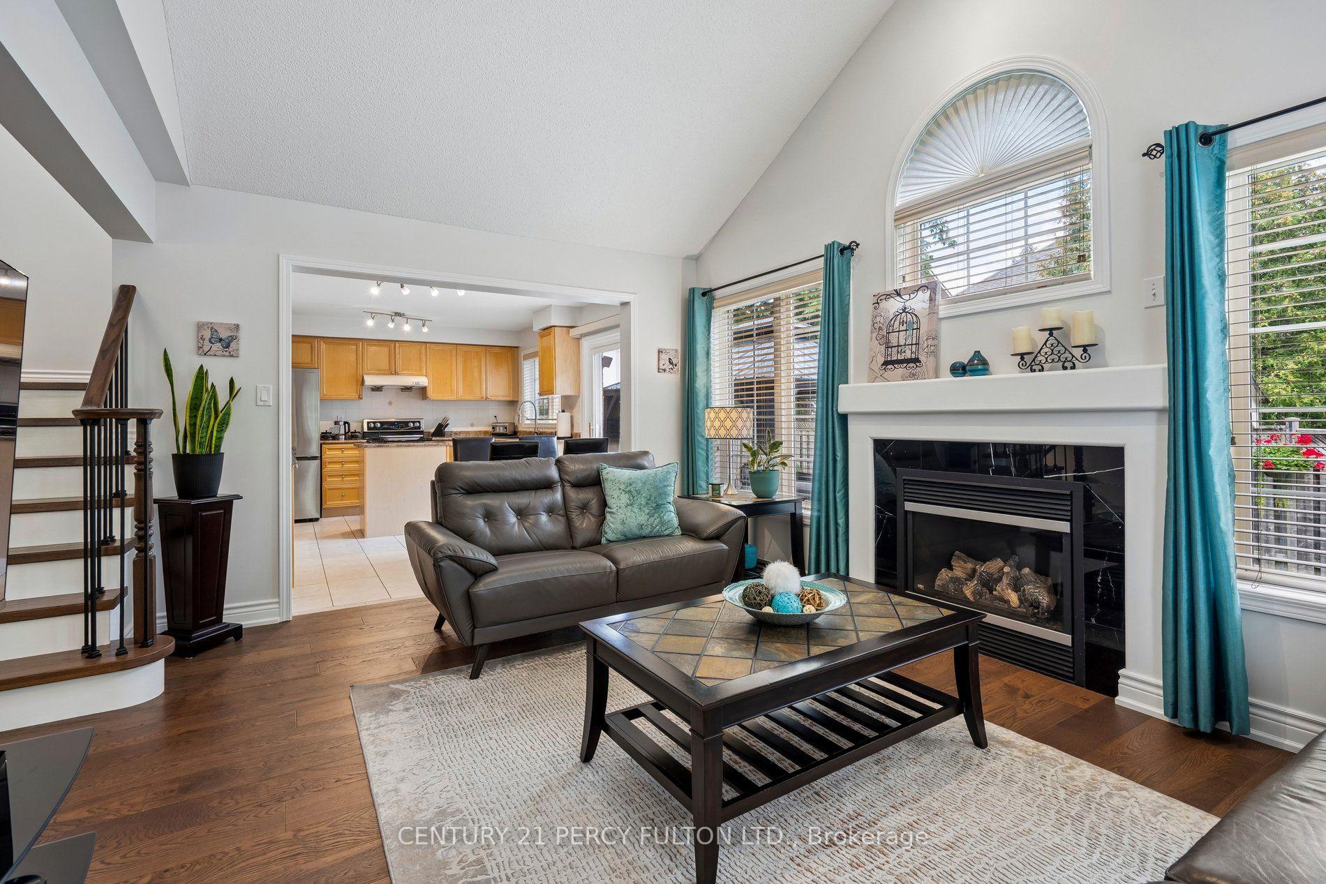 Photo 10 of 33 Redbud Street, Markham, Wismer — HOMEH