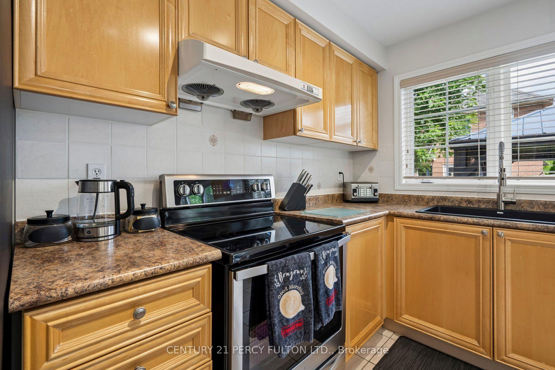 Photo 15 of 33 Redbud Street, Markham, Wismer — HOMEH
