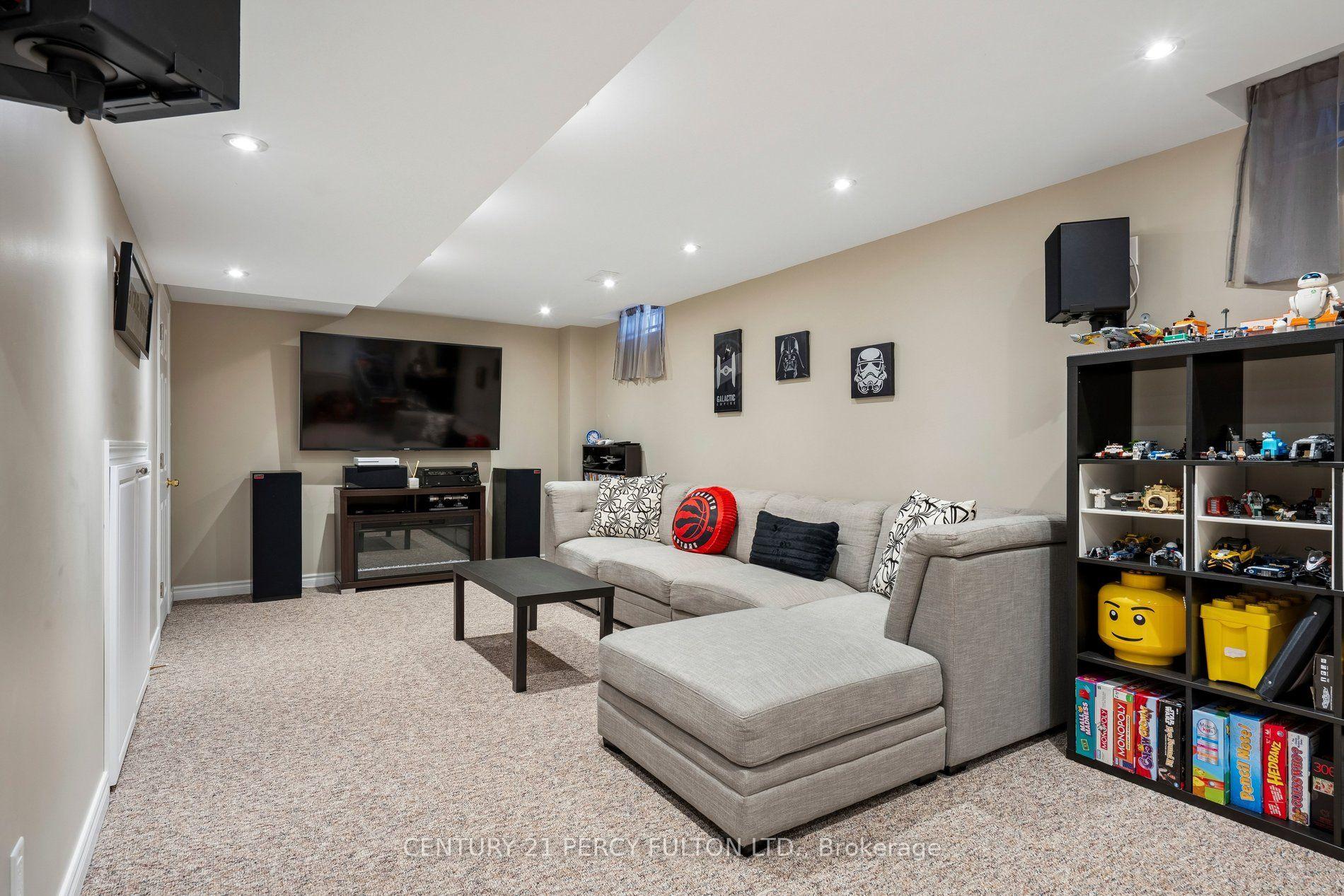 Photo 34 of 33 Redbud Street, Markham, Wismer — HOMEH