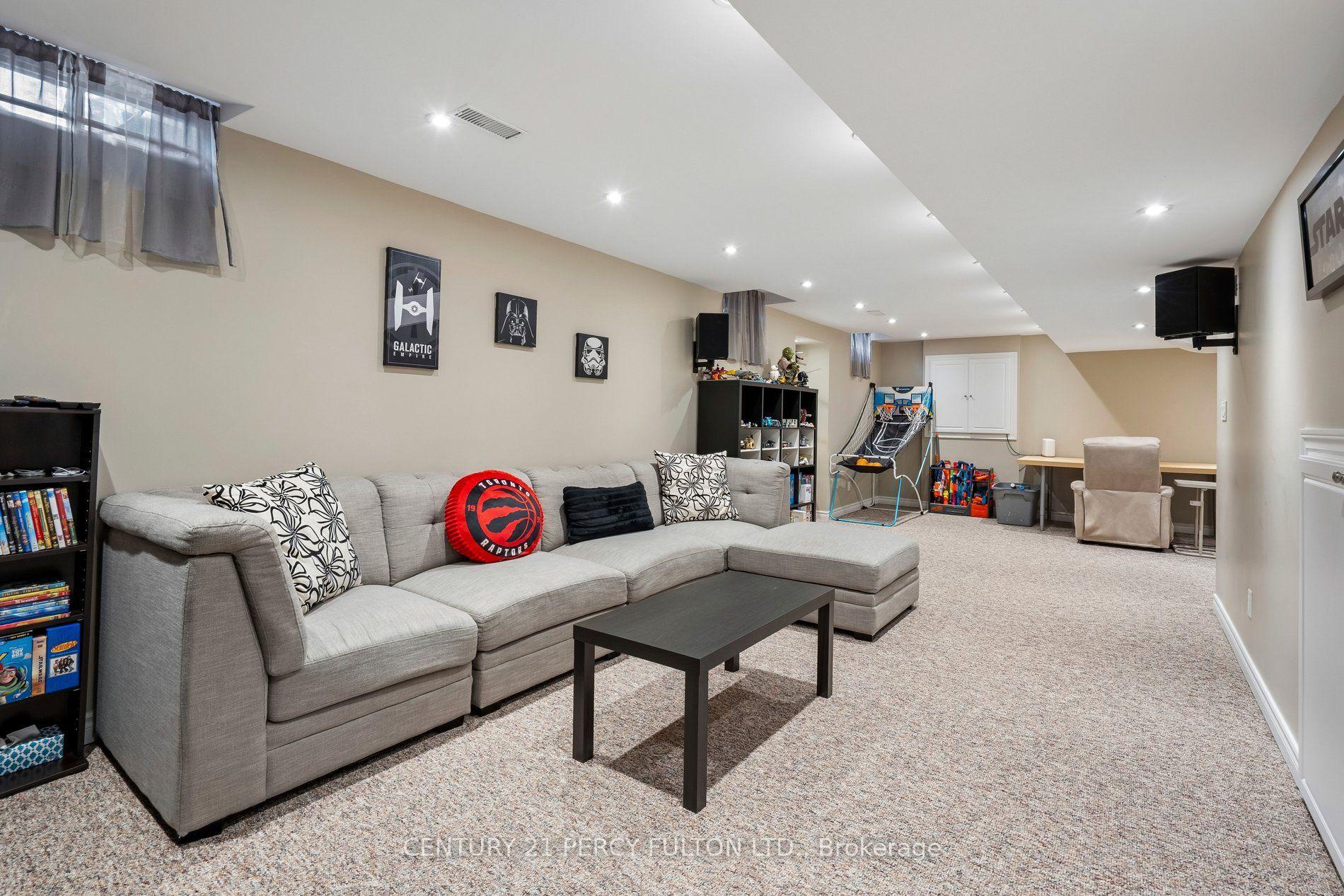 Photo 35 of 33 Redbud Street, Markham, Wismer — HOMEH