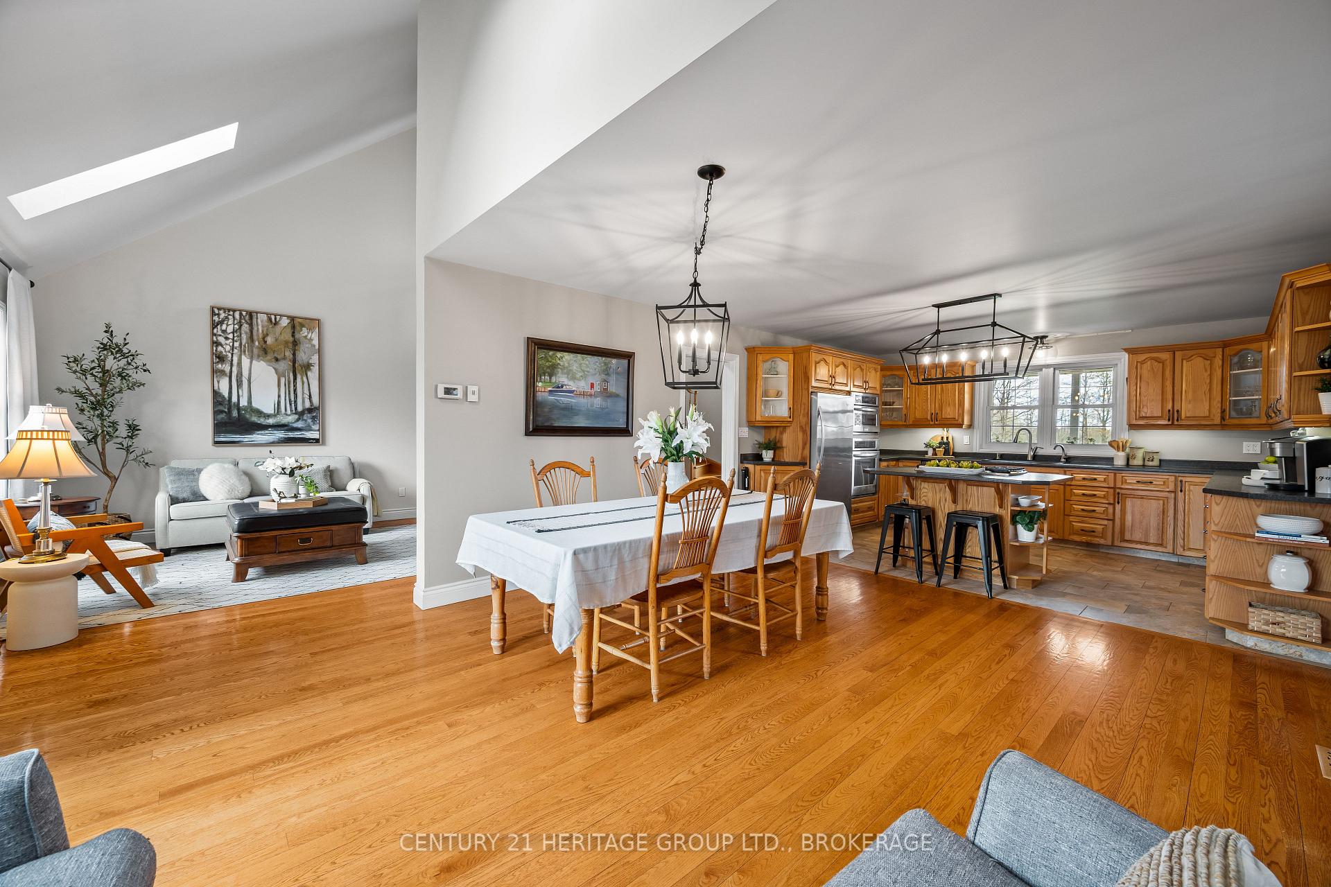 Photo 7 of 5216 Bradford Road N, Frontenac, Frontenac South — HOMEH