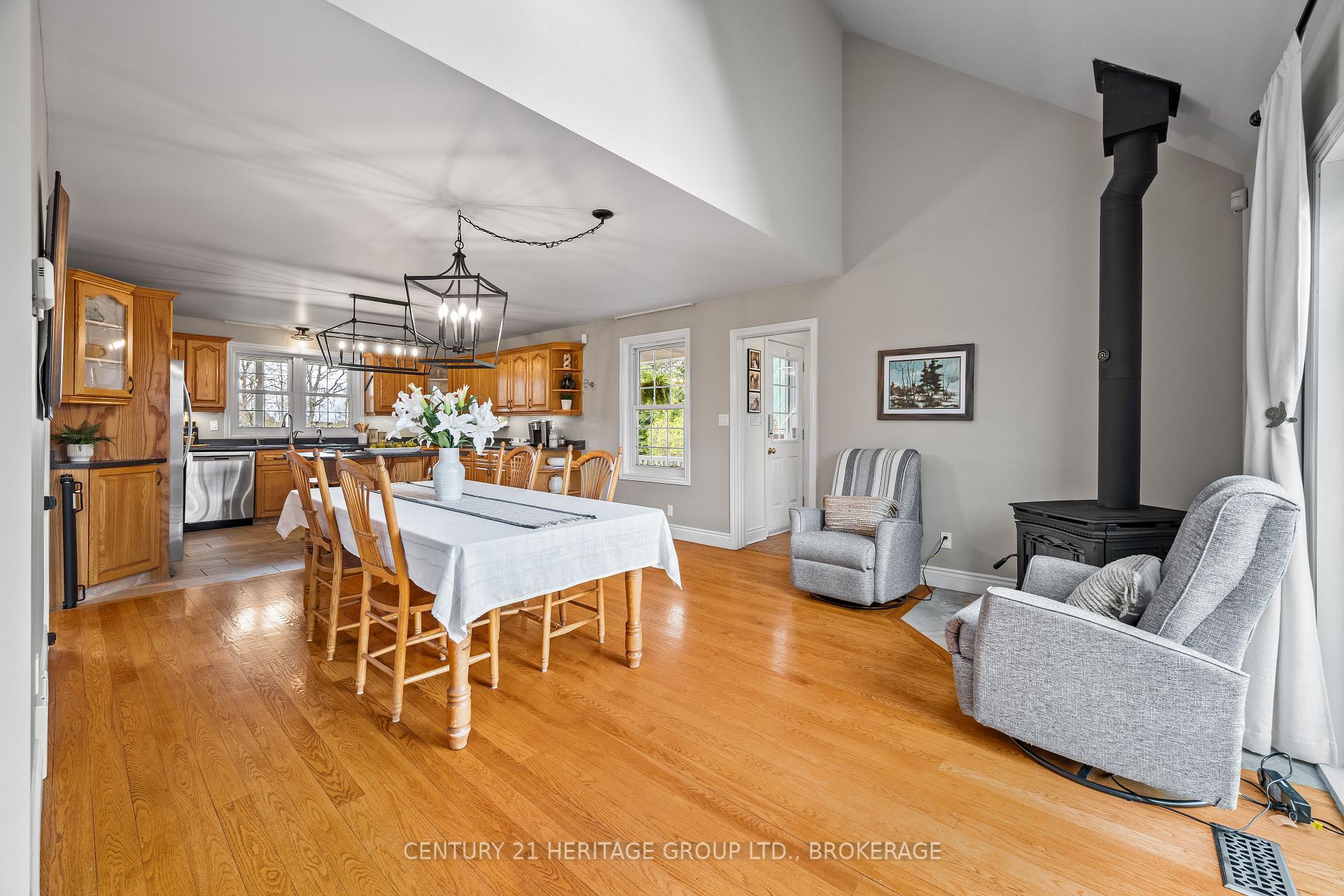 Photo 9 of 5216 Bradford Road N, Frontenac, Frontenac South — HOMEH