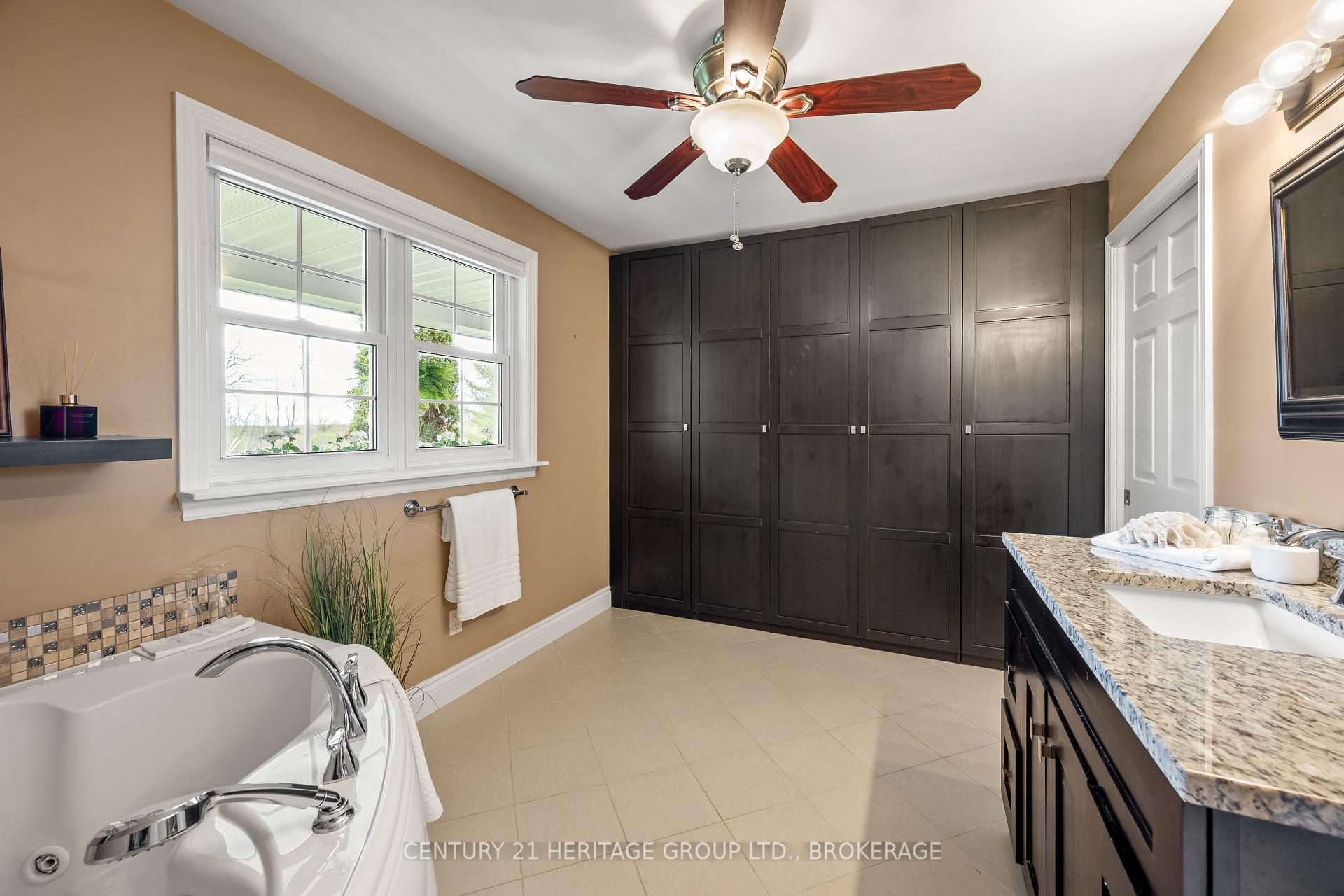 Photo 22 of 5216 Bradford Road N, Frontenac, Frontenac South — HOMEH