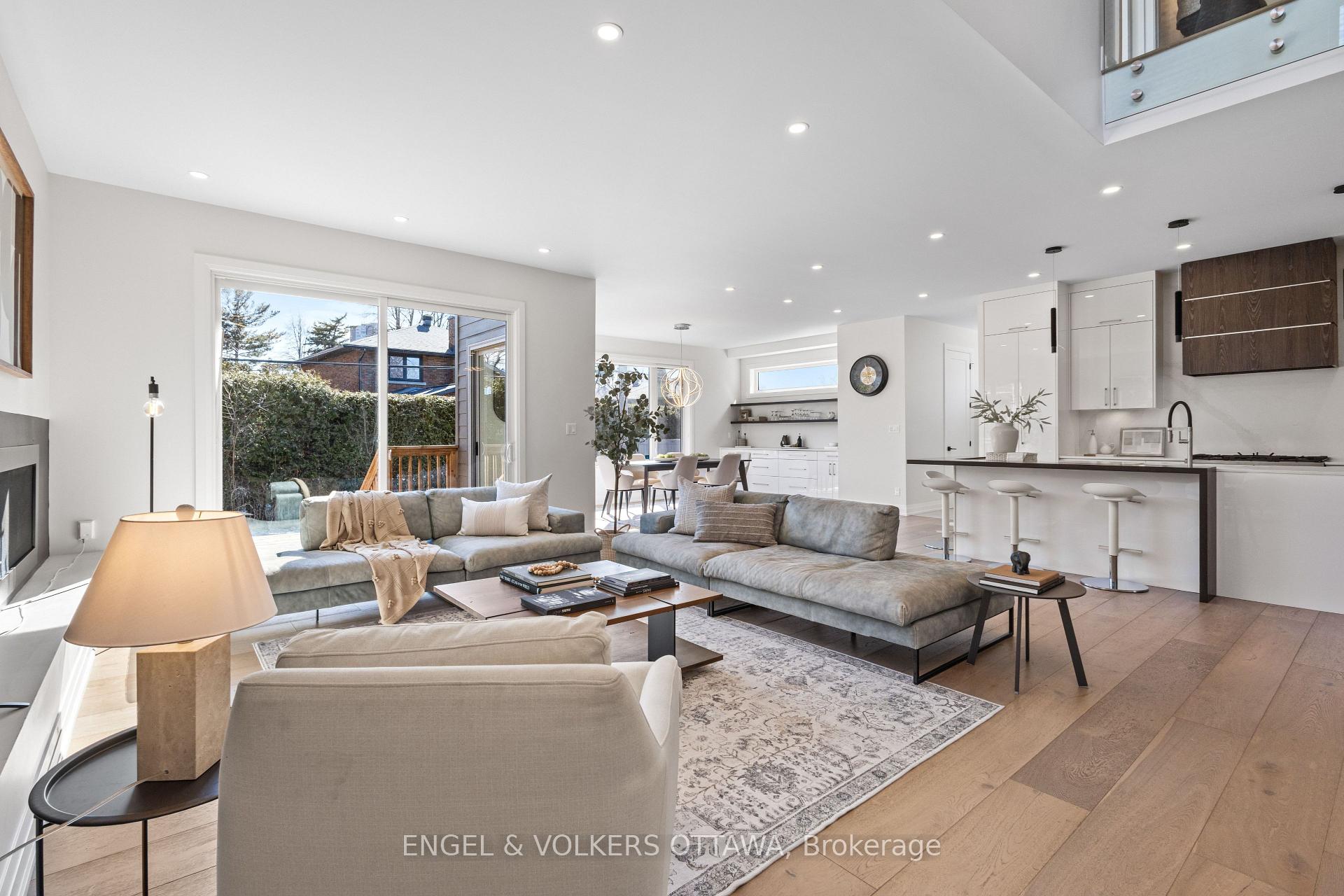Photo 9 of 736 Sherbourne Road, Ottawa, Carlingwood — HOMEH