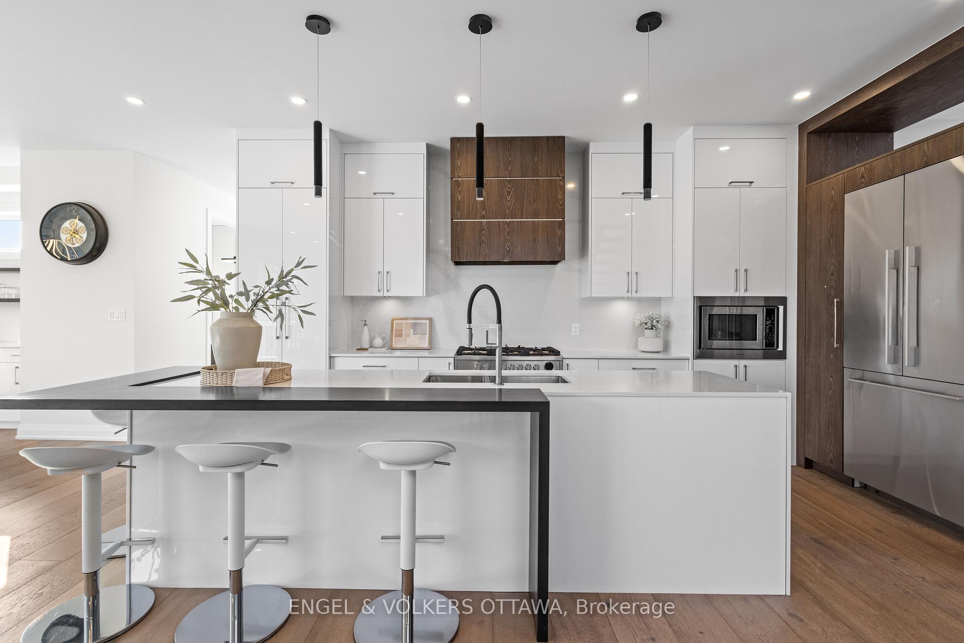 Photo 14 of 736 Sherbourne Road, Ottawa, Carlingwood — HOMEH