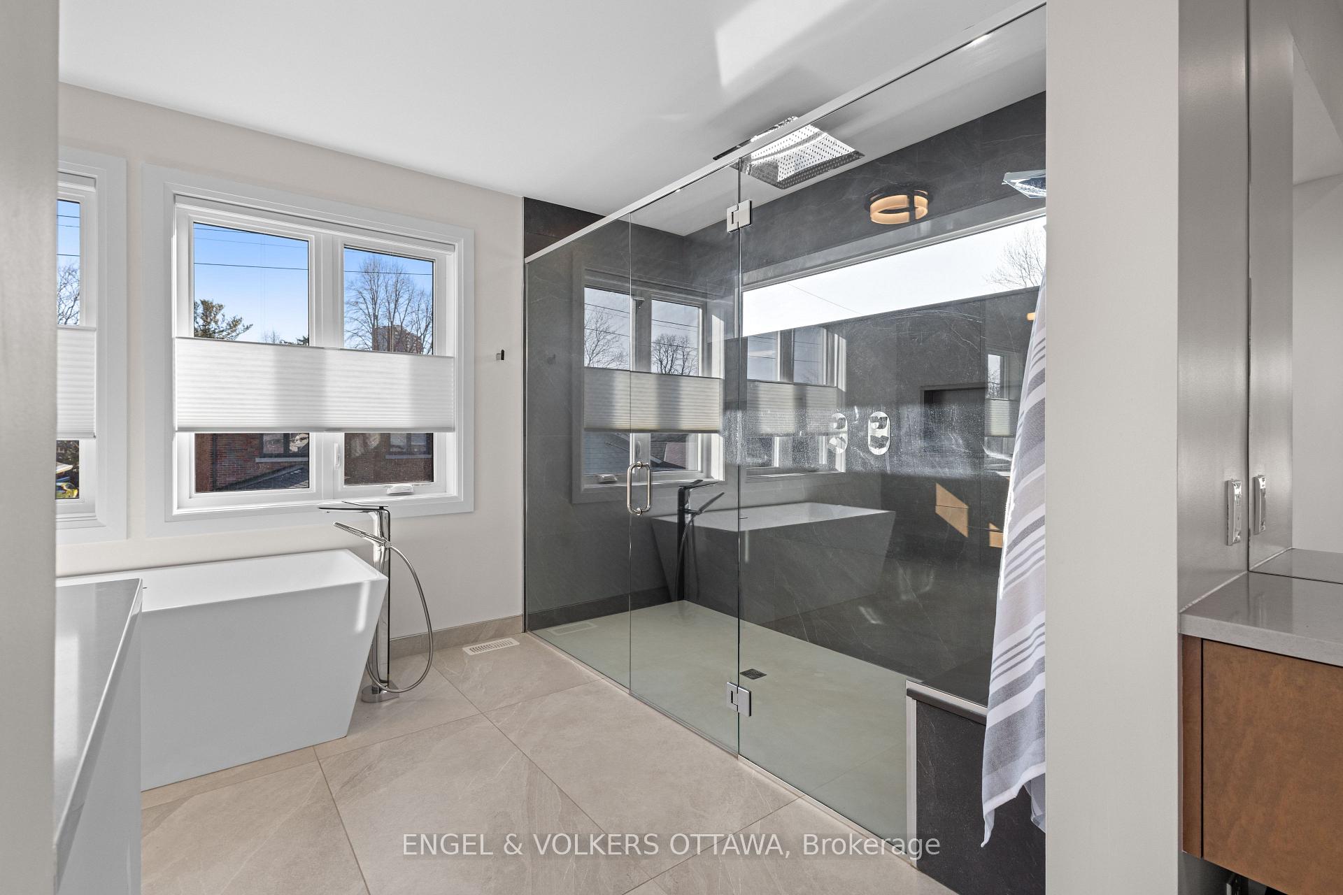 Photo 32 of 736 Sherbourne Road, Ottawa, Carlingwood — HOMEH