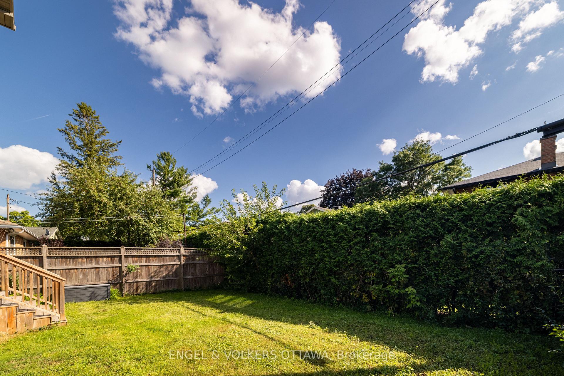 Photo 48 of 736 Sherbourne Road, Ottawa, Carlingwood — HOMEH
