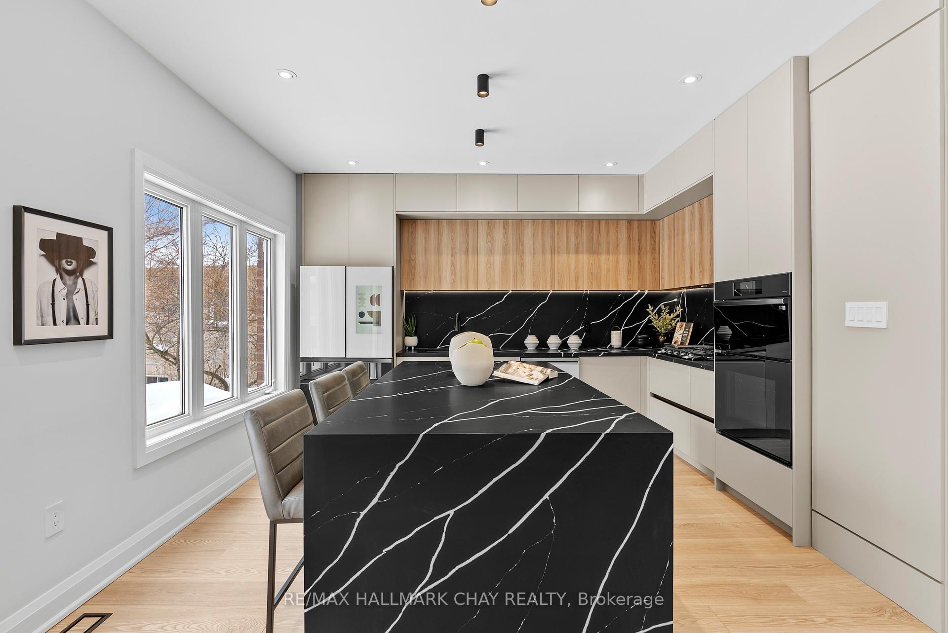 Photo 10 of 110 Glendower Crescent, Georgina, Keswick North — HOMEH