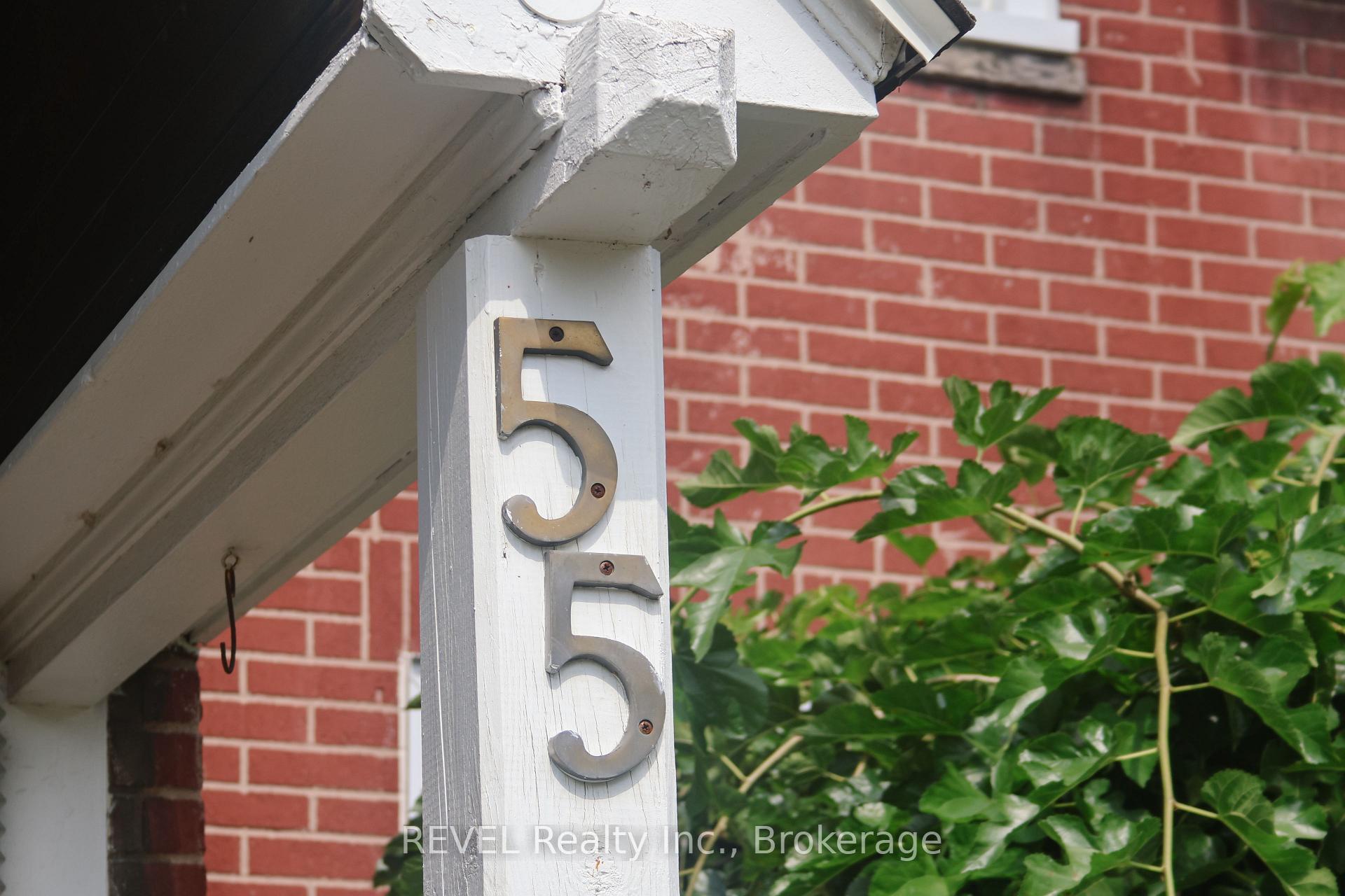 Photo 2 of Unit Upper, 55 Maple Street, St. Catharines, Downtown — HOMEH
