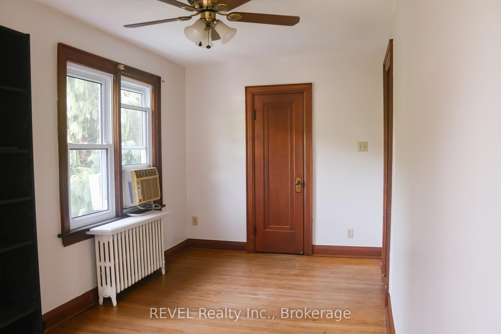 Photo 7 of Unit Upper, 55 Maple Street, St. Catharines, Downtown — HOMEH