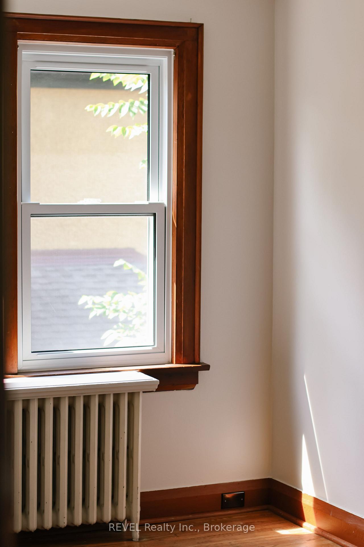 Photo 8 of Unit Upper, 55 Maple Street, St. Catharines, Downtown — HOMEH