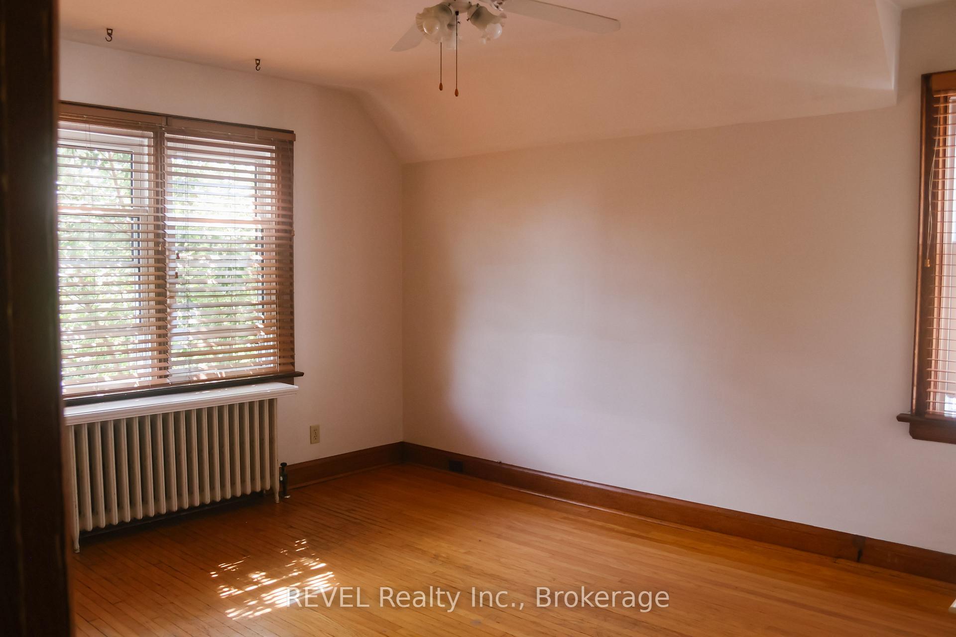 Photo 14 of Unit Upper, 55 Maple Street, St. Catharines, Downtown — HOMEH