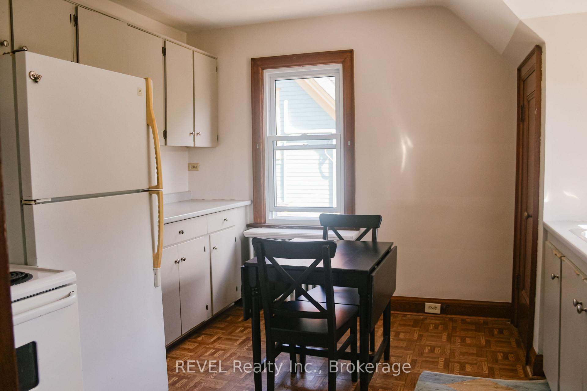 Photo 16 of Unit Upper, 55 Maple Street, St. Catharines, Downtown — HOMEH