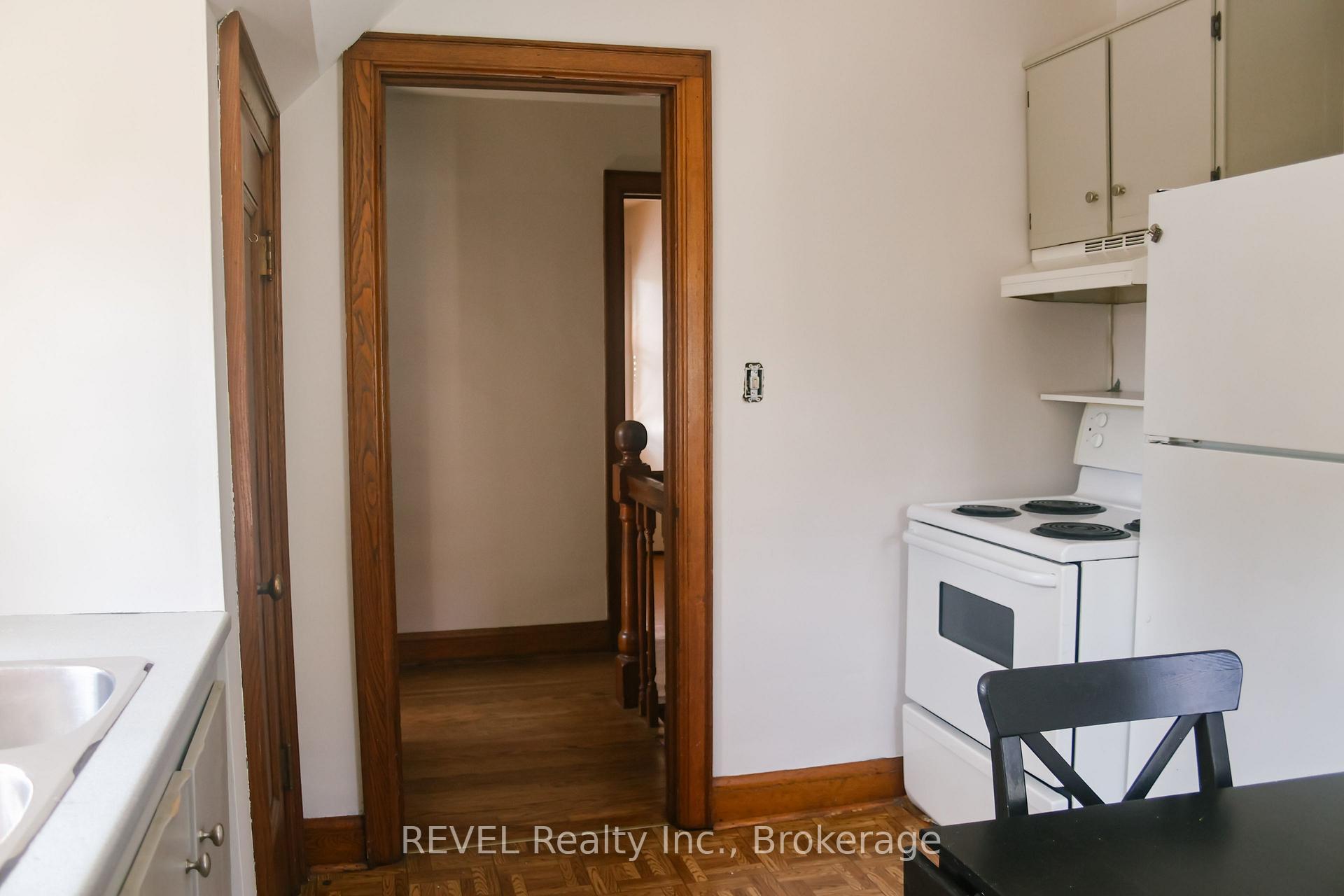 Photo 18 of Unit Upper, 55 Maple Street, St. Catharines, Downtown — HOMEH