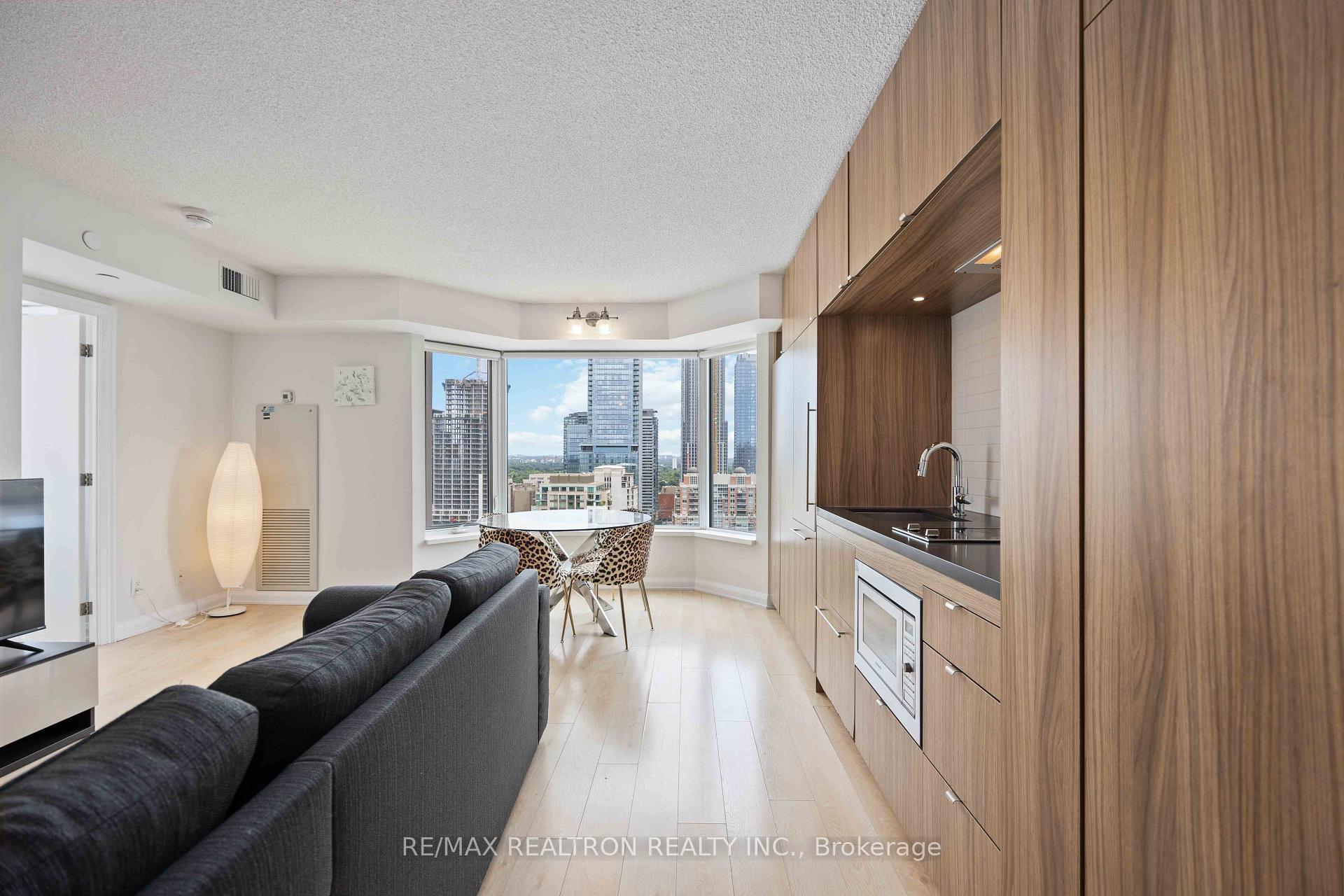 Photo of Unit 2604, 155 Yorkville Avenue