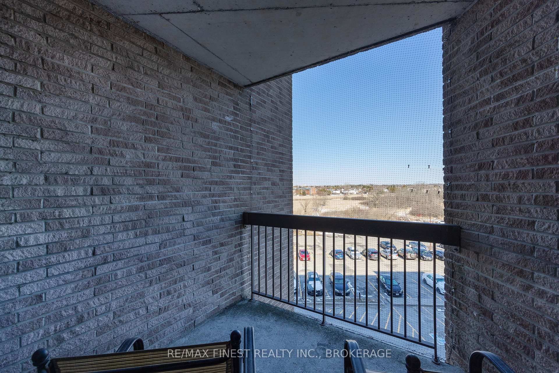 Photo 31 of Unit 408, 334 Queen Mary Road, Kingston, West of Sir John A. Blvd — HOMEH