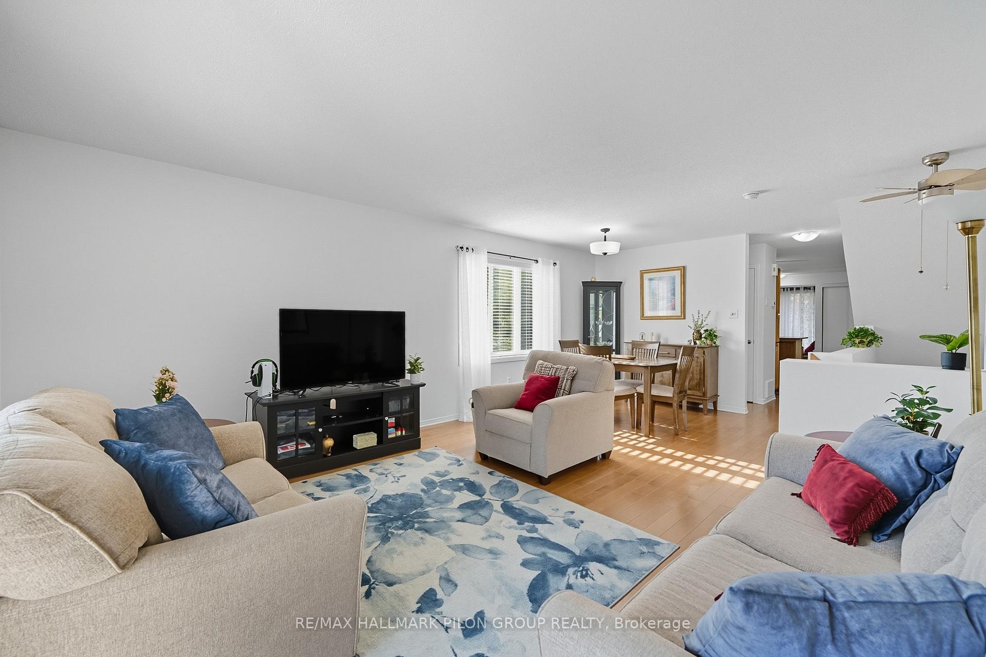 Photo 4 of 10 Lakepointe Drive, Ottawa, Avalon East — HOMEH