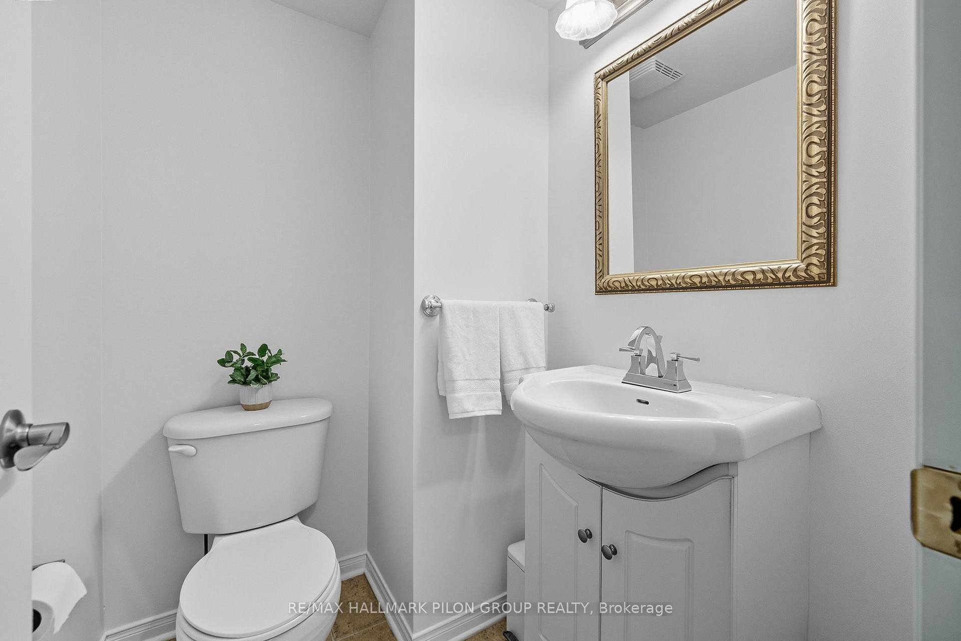 Photo 11 of 10 Lakepointe Drive, Ottawa, Avalon East — HOMEH