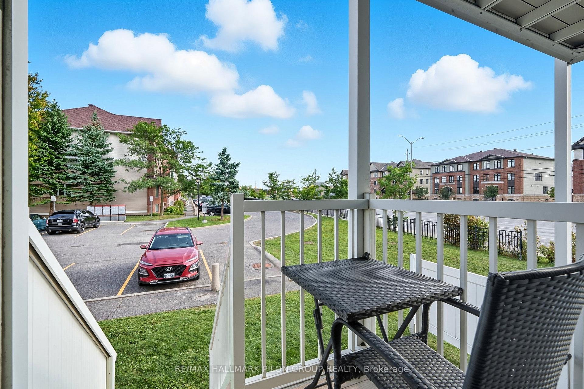 Photo 16 of 10 Lakepointe Drive, Ottawa, Avalon East — HOMEH