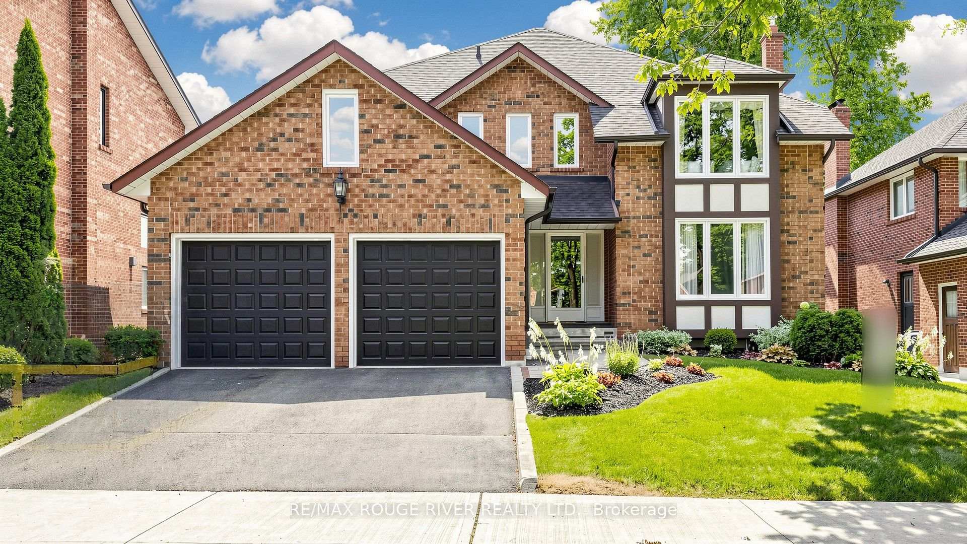 Photo 1 of 31 Delbeatrice Crescent, Scarborough, Centennial Scarborough — HOMEH