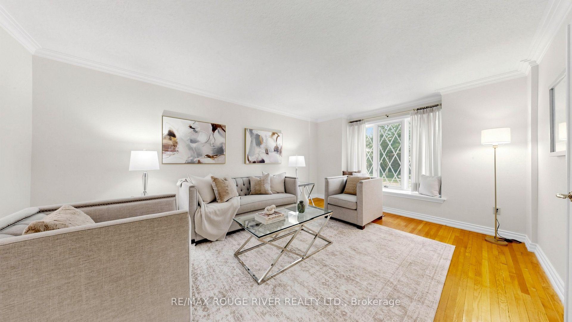 Photo 6 of 31 Delbeatrice Crescent, Scarborough, Centennial Scarborough — HOMEH