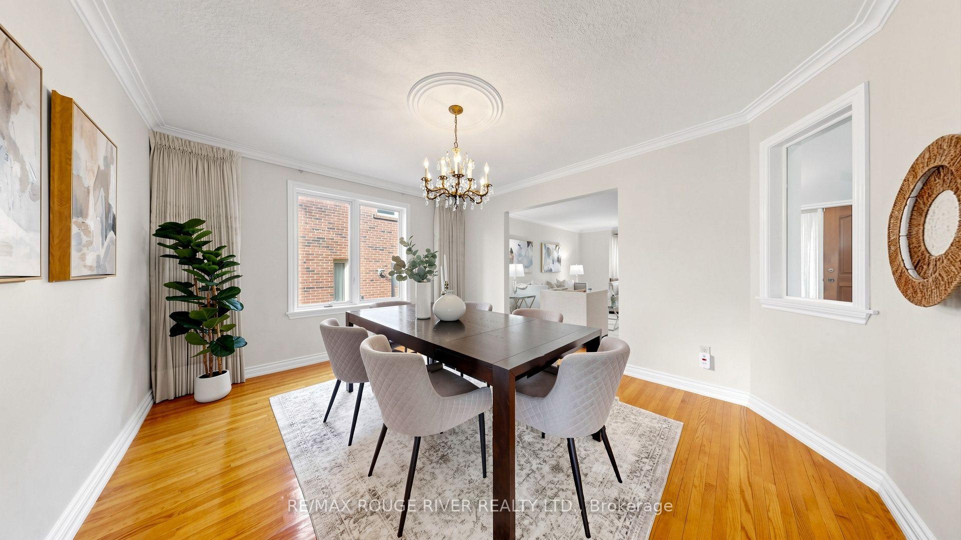 Photo 9 of 31 Delbeatrice Crescent, Scarborough, Centennial Scarborough — HOMEH
